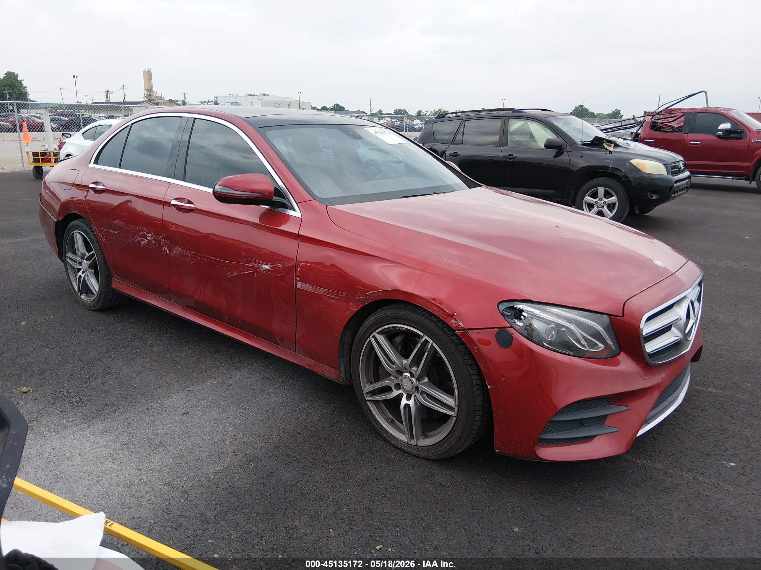 2017 Mercedes-Benz E 300 Luxury, VIN WDDZF4JB8HA119164 — Side