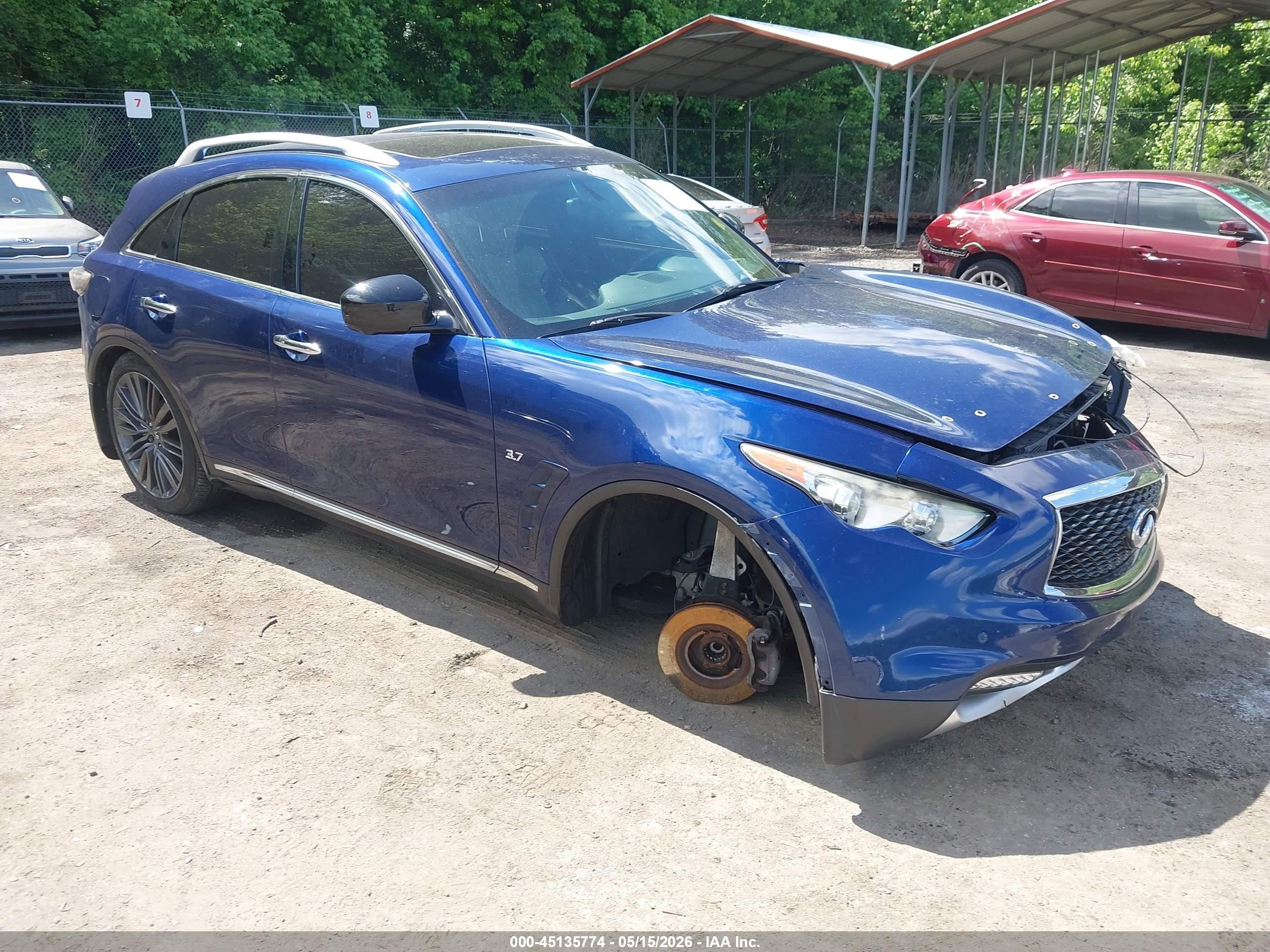 2017 Infiniti QX70, VIN JN8CS1MU8HM143152 — Front end