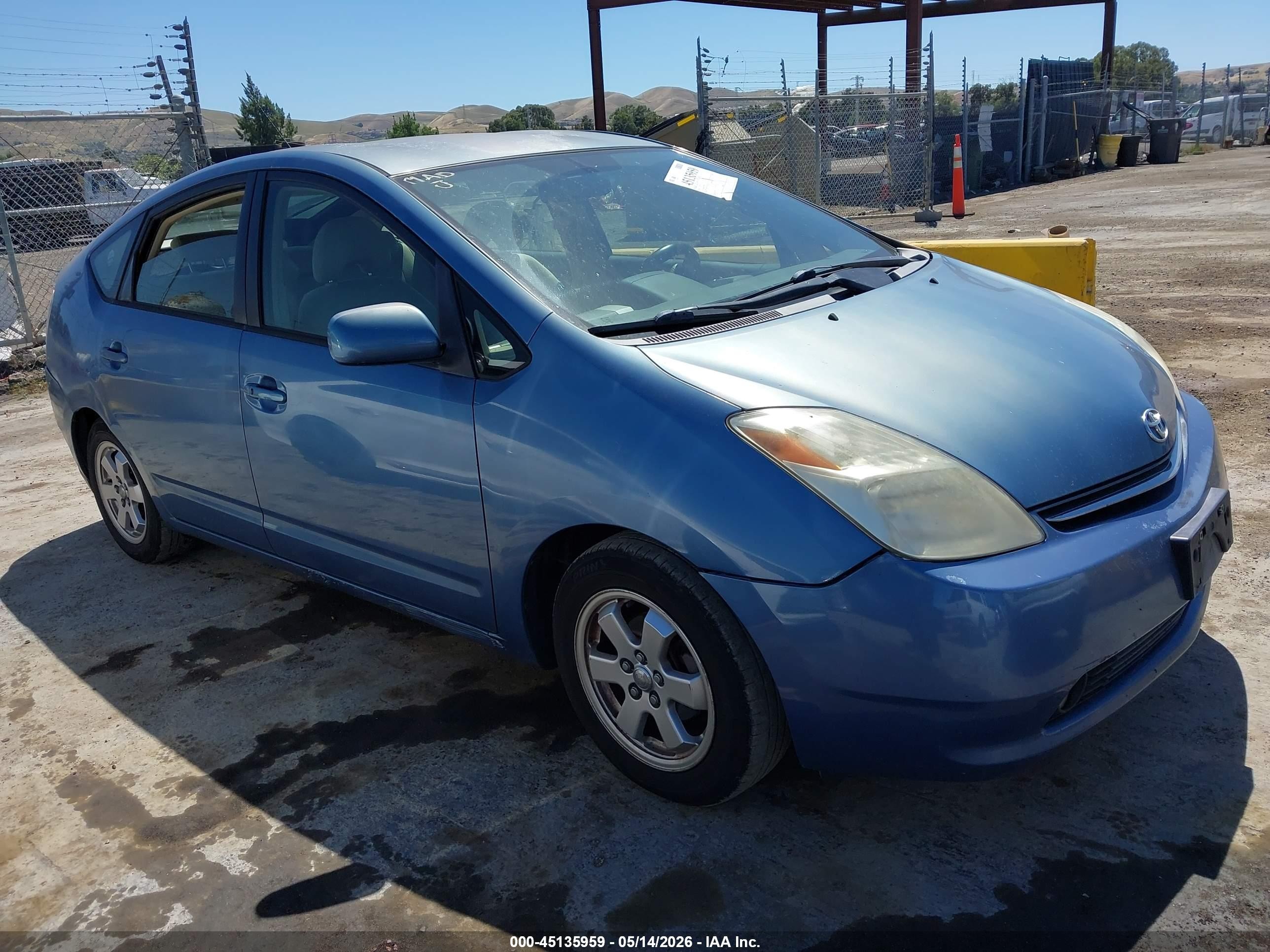2005 Toyota Prius, VIN JTDKB20U957033076 — Normal wear