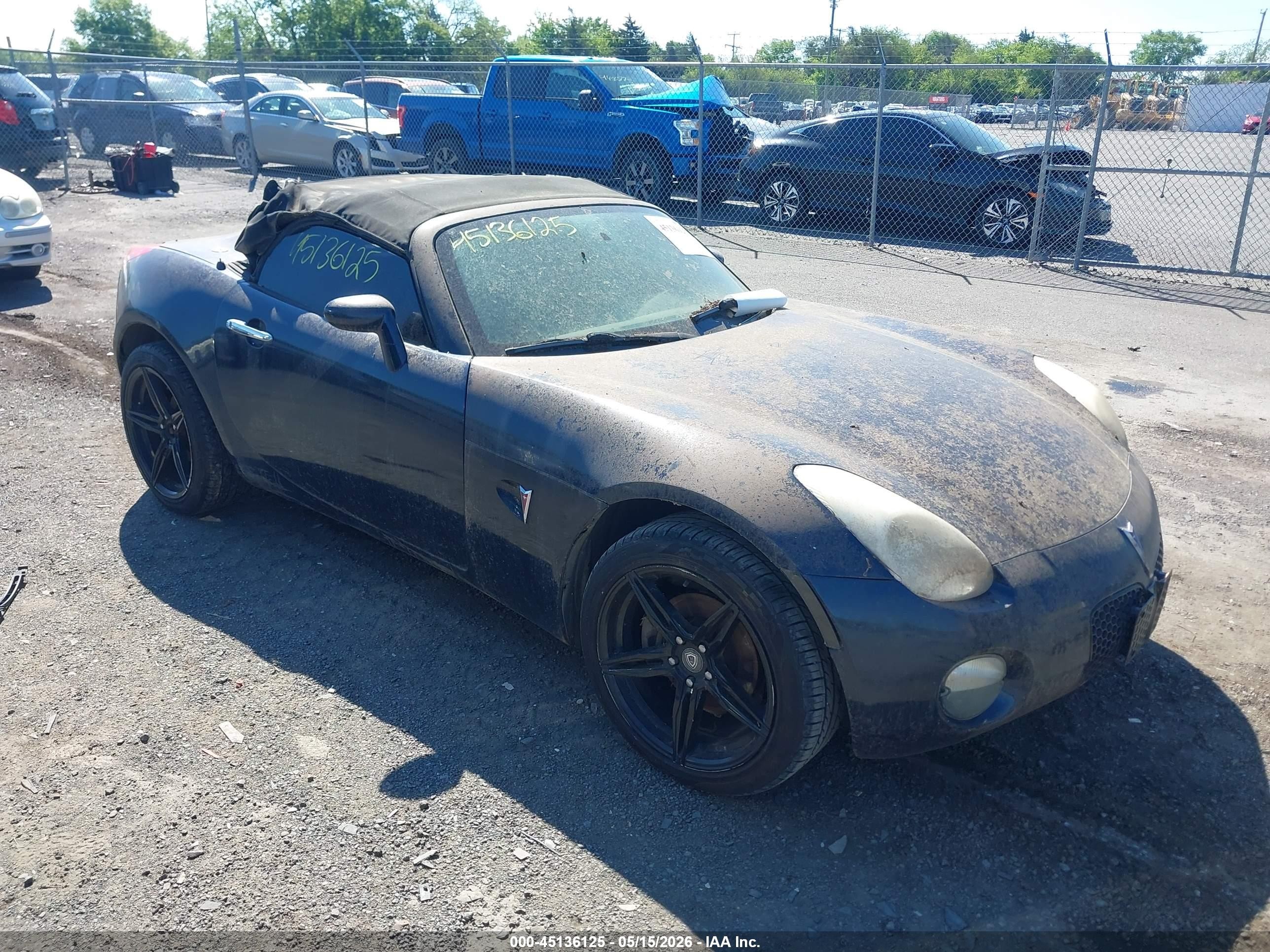 2007 Pontiac Solstice, VIN 1G2MB35B87Y113198 — Normal wear