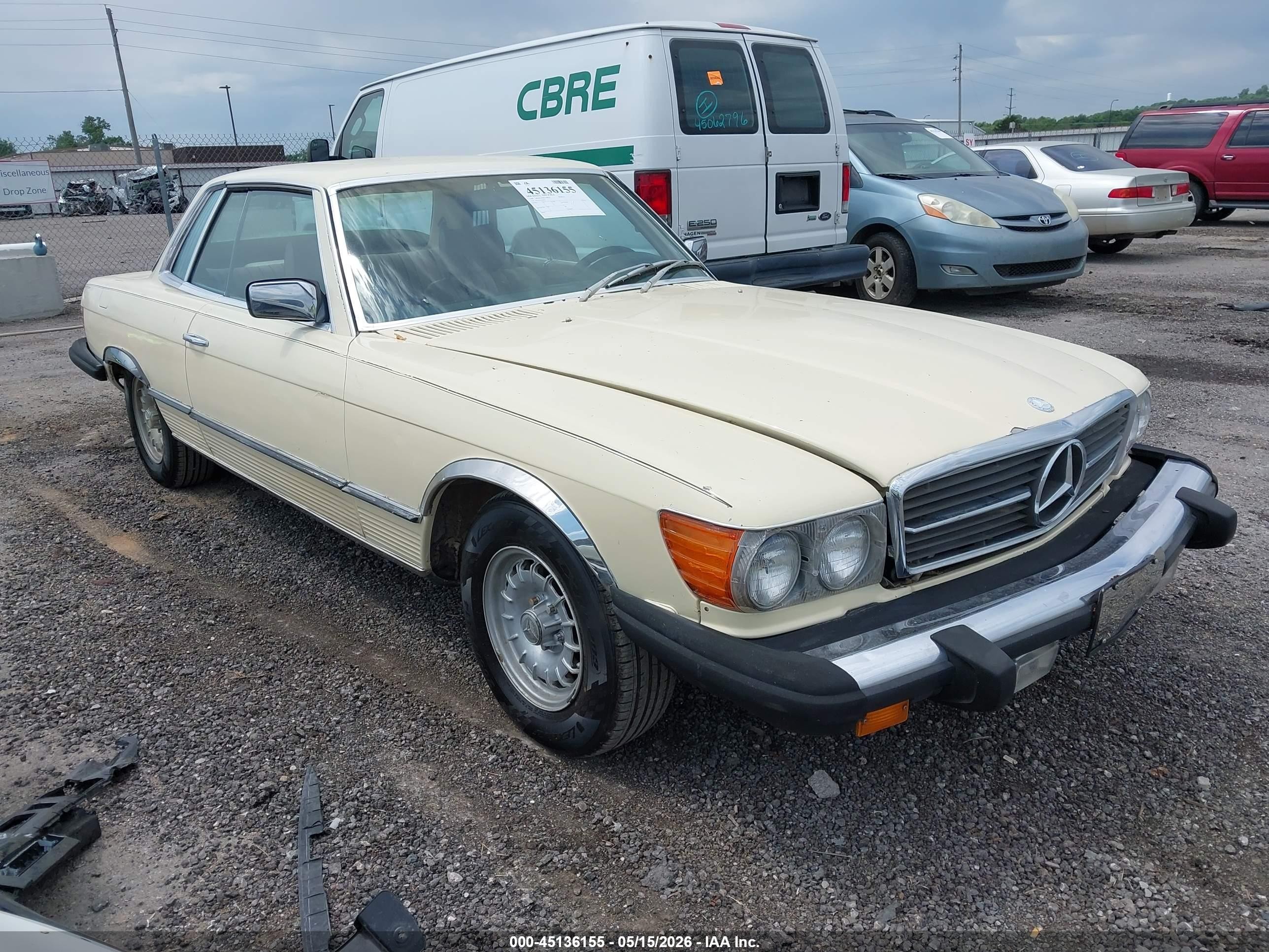 1980 Mercedes-Benz SLC, VIN 10702412030620 — All over