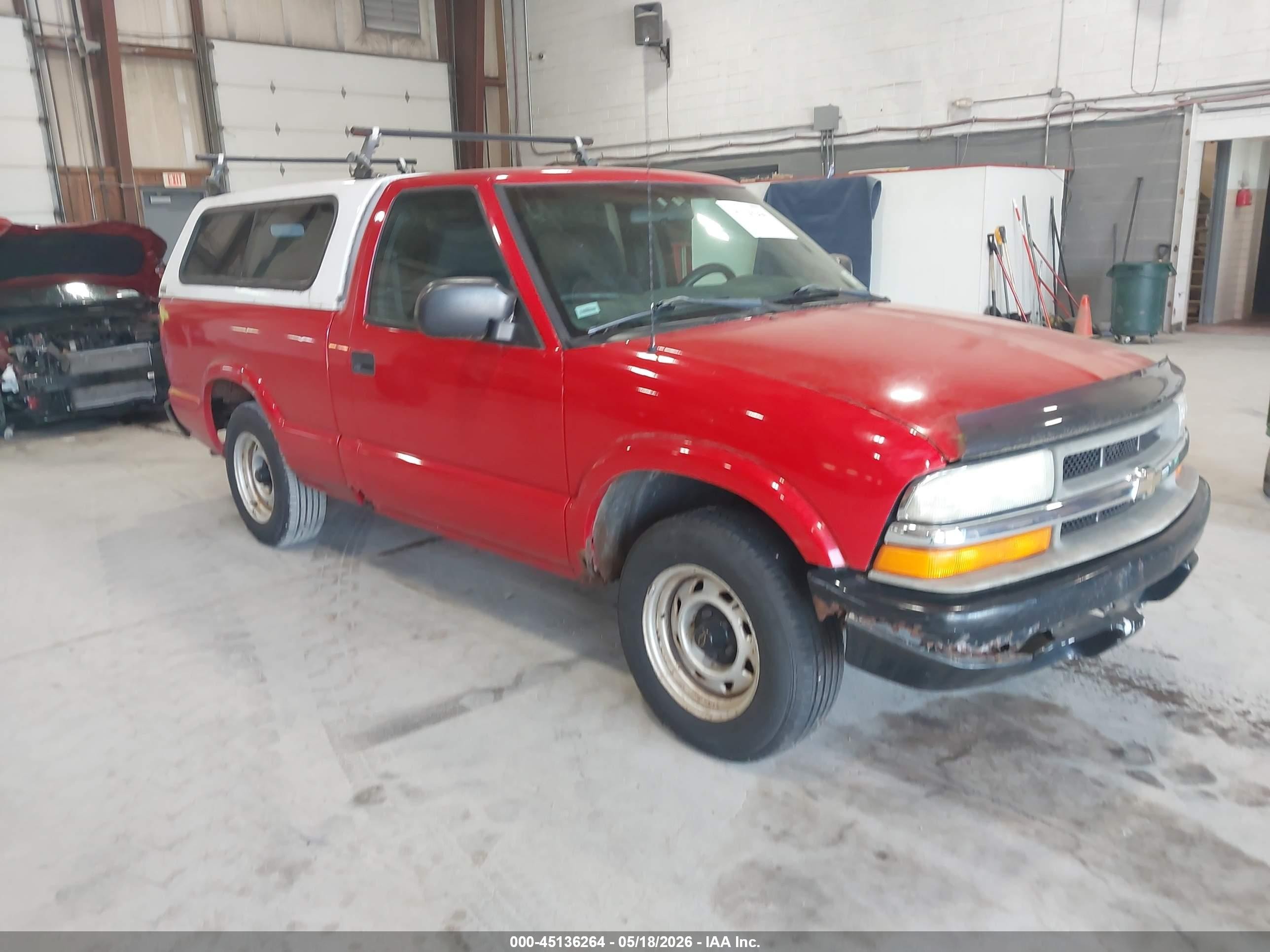 2003 Chevrolet S-10 LS, VIN 1GCCS14X238199983 — Normal wear