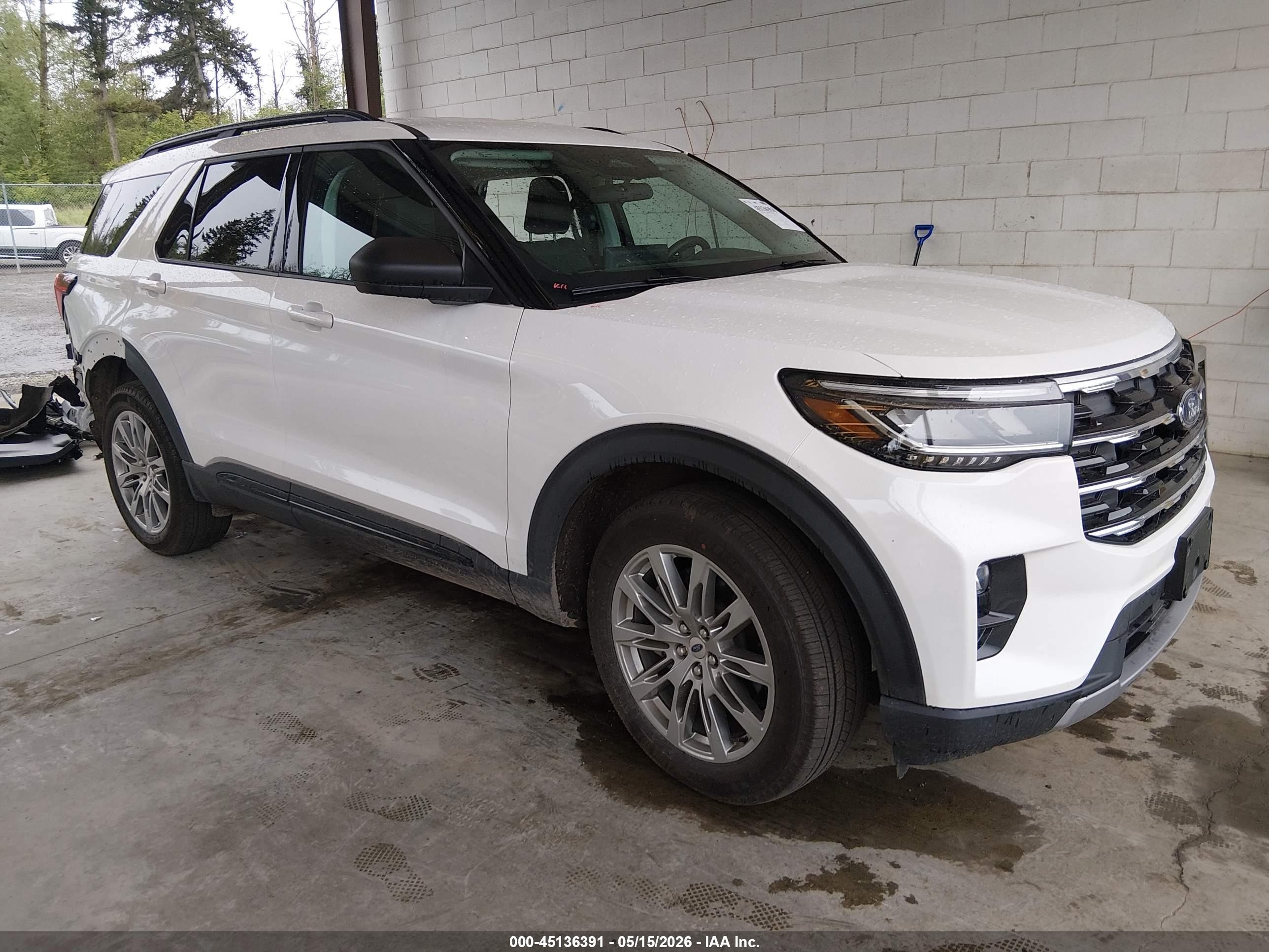 2026 Ford Explorer Active w/200A Pkg, VIN 1FMUK8DHXTGA11573 — Rear end