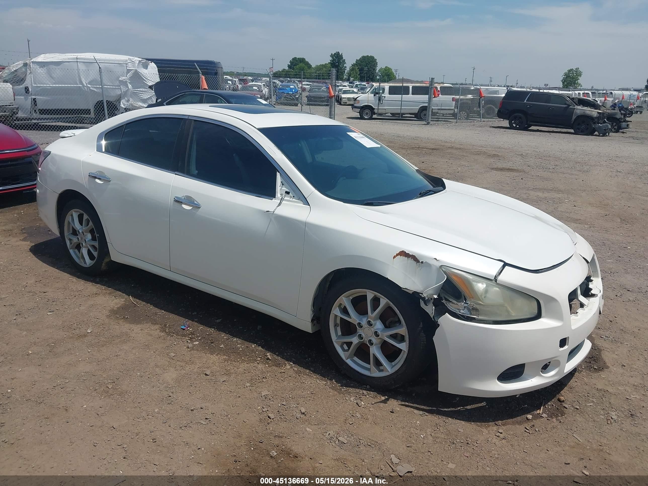 2013 Nissan Maxima S, VIN 1N4AA5APXDC827881 — По всему кузову