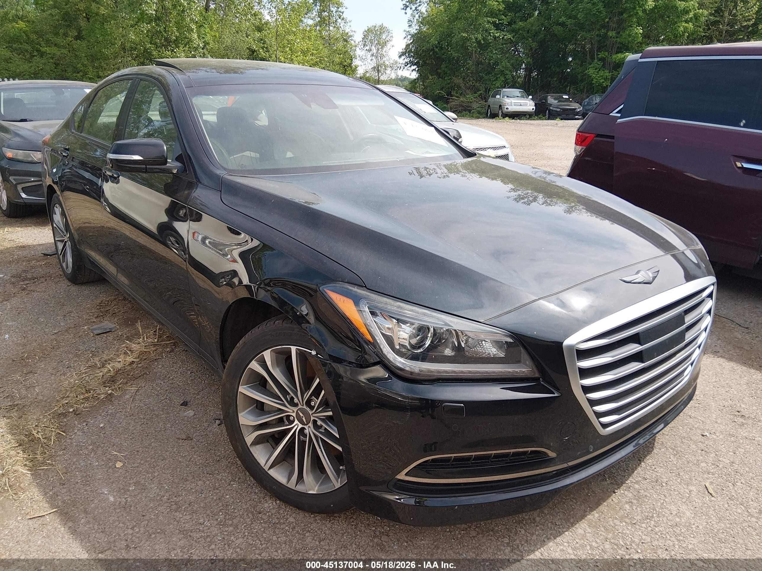 2015 Hyundai Genesis 3.8L, VIN KMHGN4JE0FU032848 — Перед