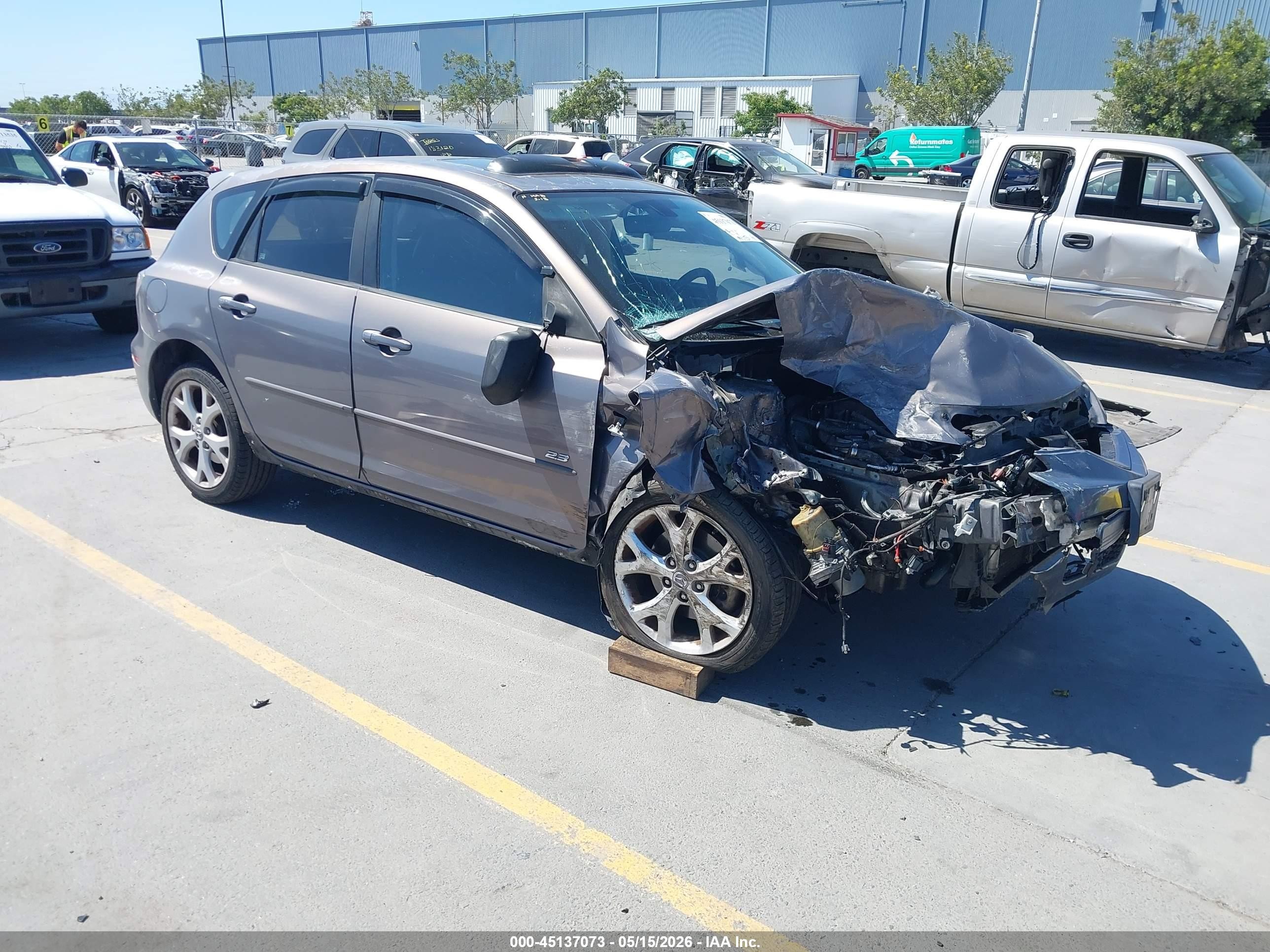 2007 Mazda 3 S Touring, VIN JM1BK344771624920 — Front end