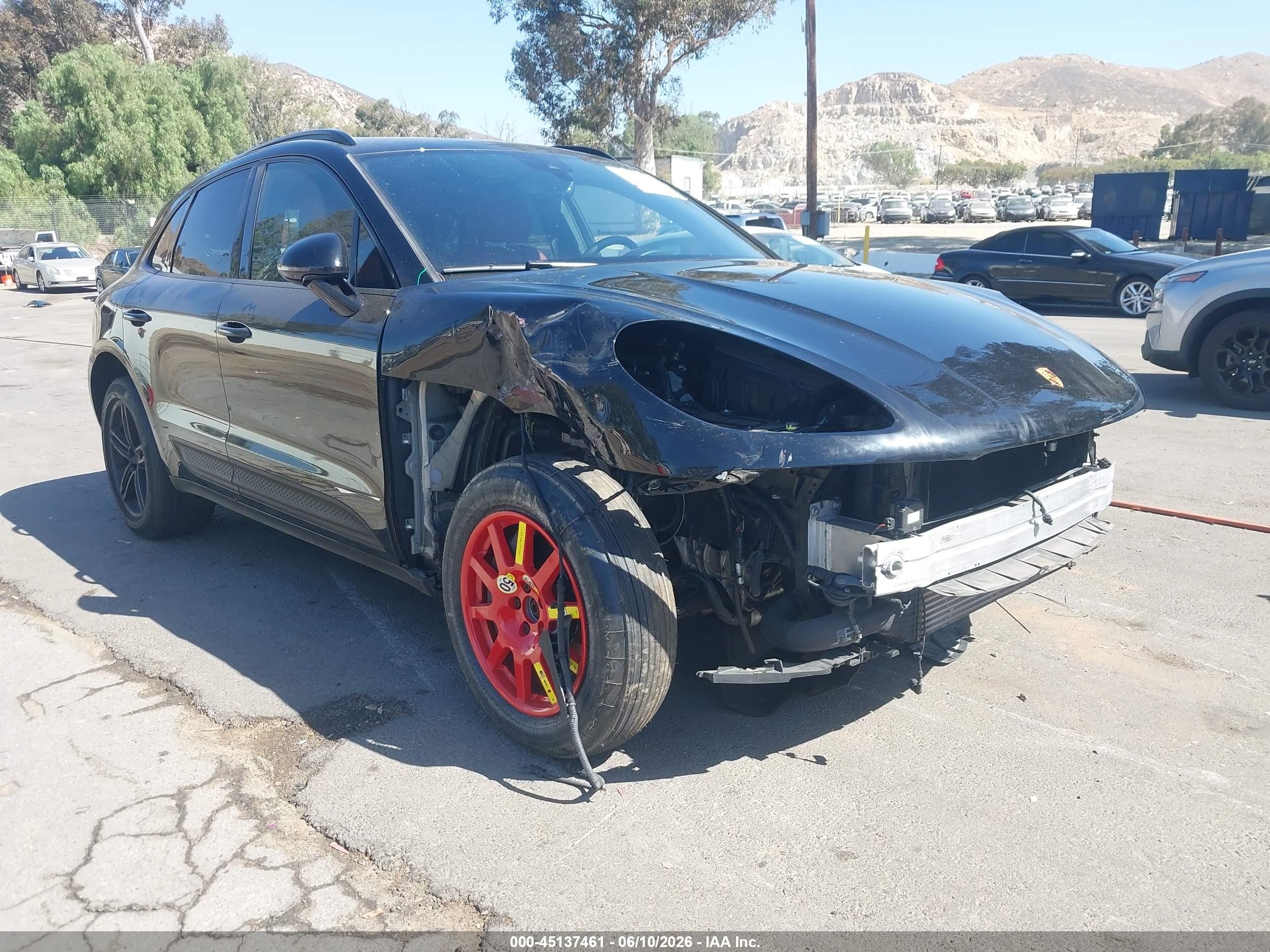 2022 Porsche Macan, VIN WP1AA2A53NLB00881 — Front end