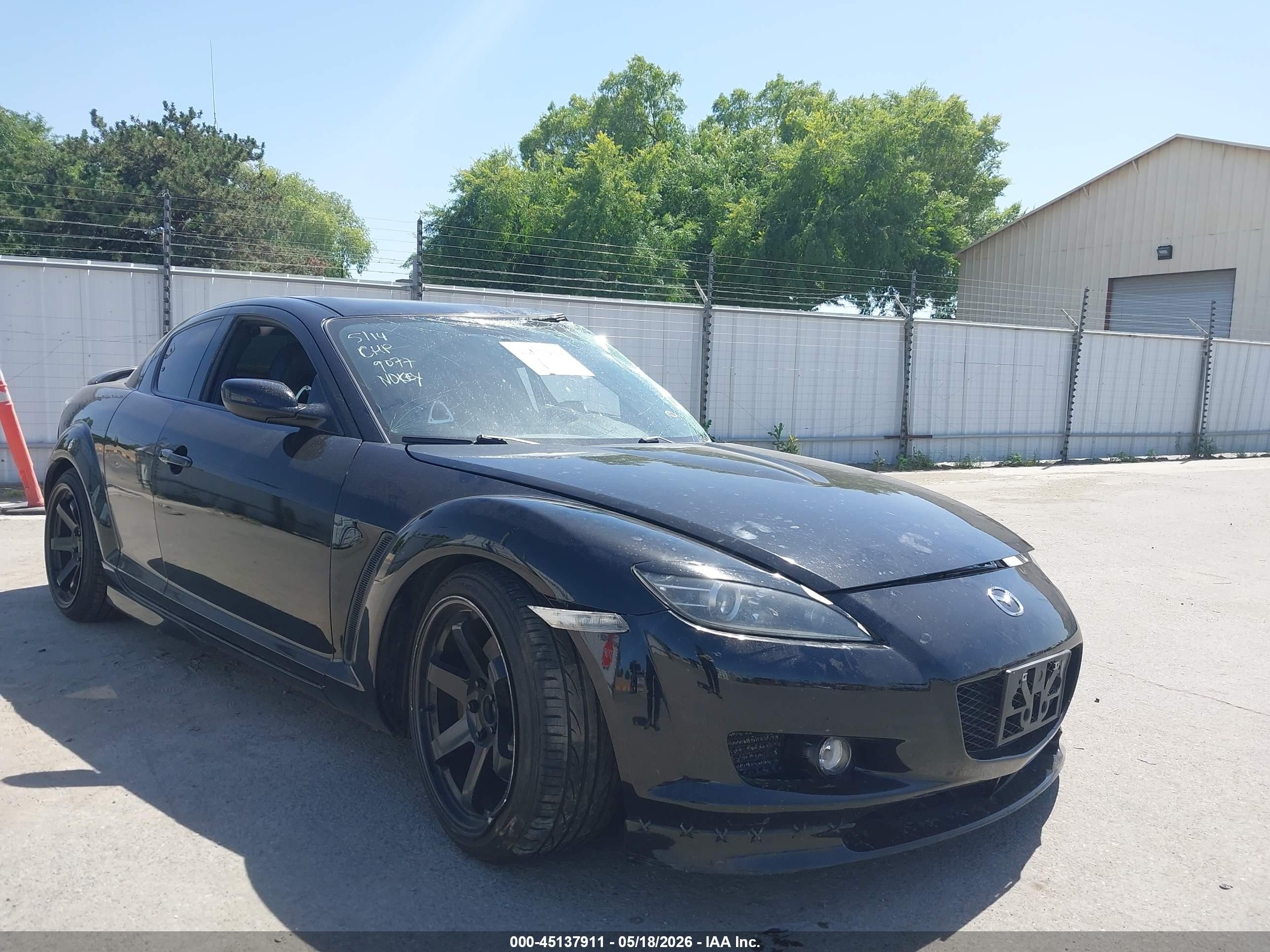 2004 Mazda RX-8, VIN JM1FE173640120263 — Side