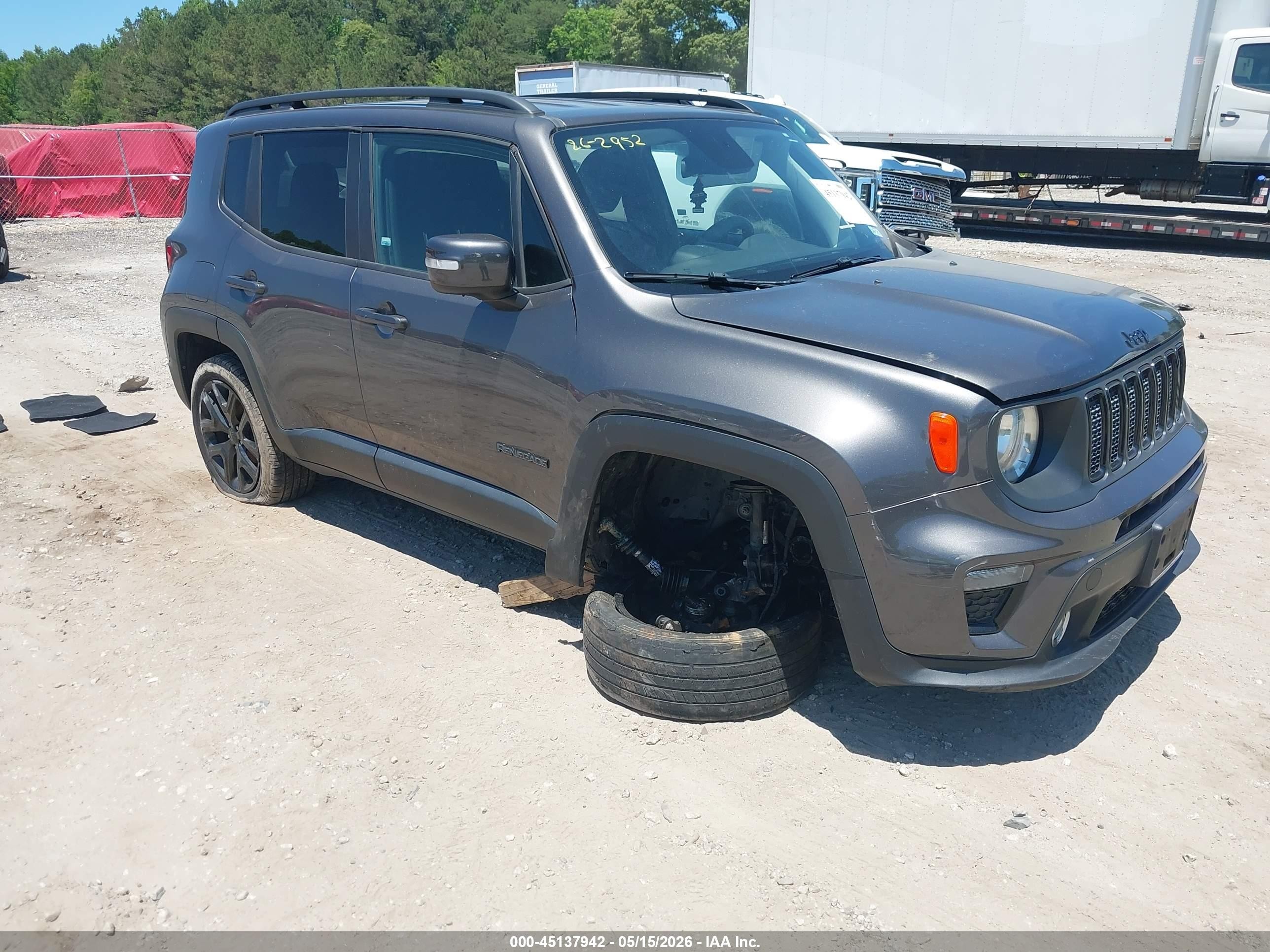 2019 Jeep Renegade Latitude, VIN ZACNJABB0KPK00412 — Front end