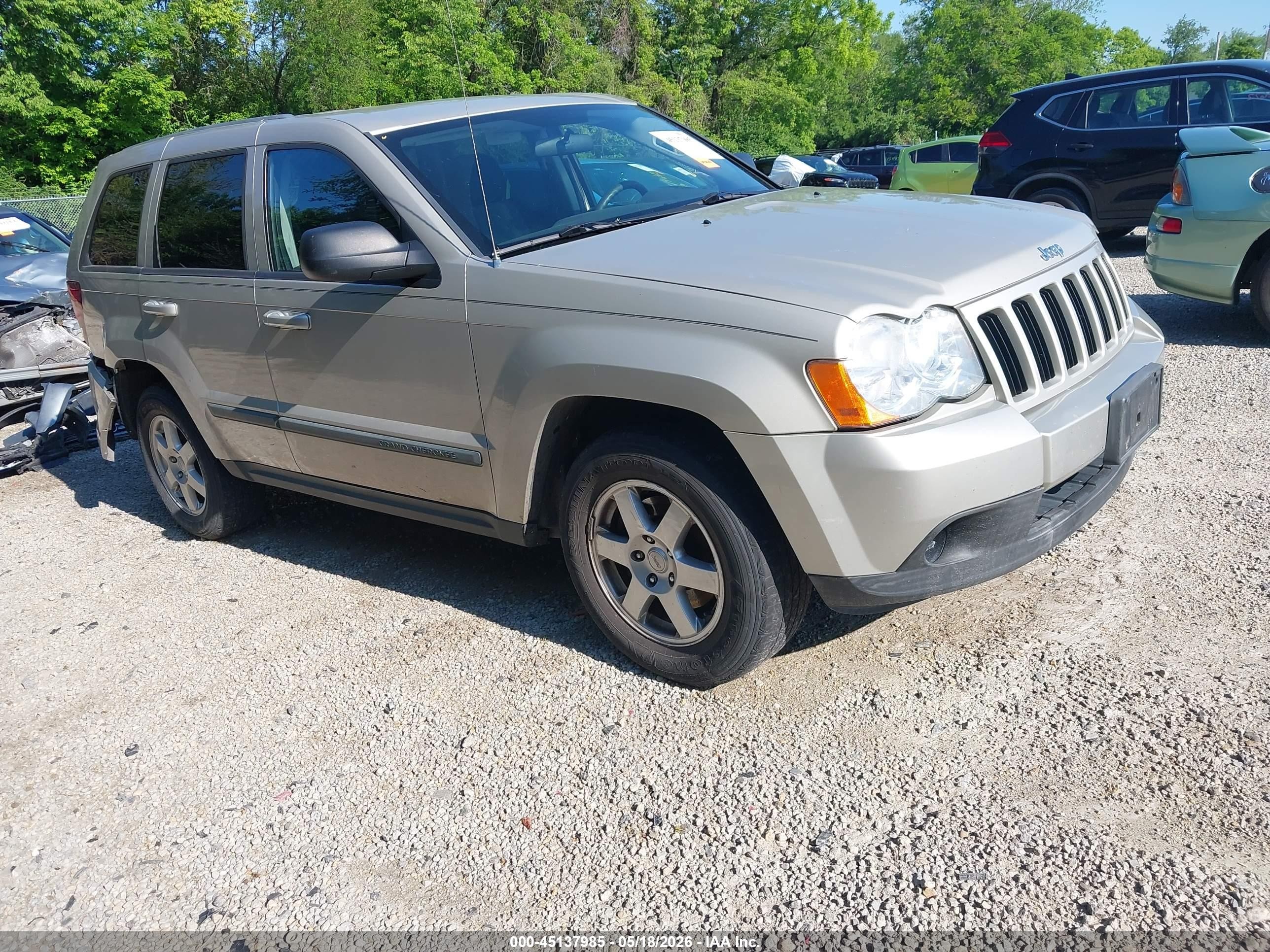 2008 Jeep Grand Cherokee Laredo, VIN 1J8GR48K78C165077 — Rear end