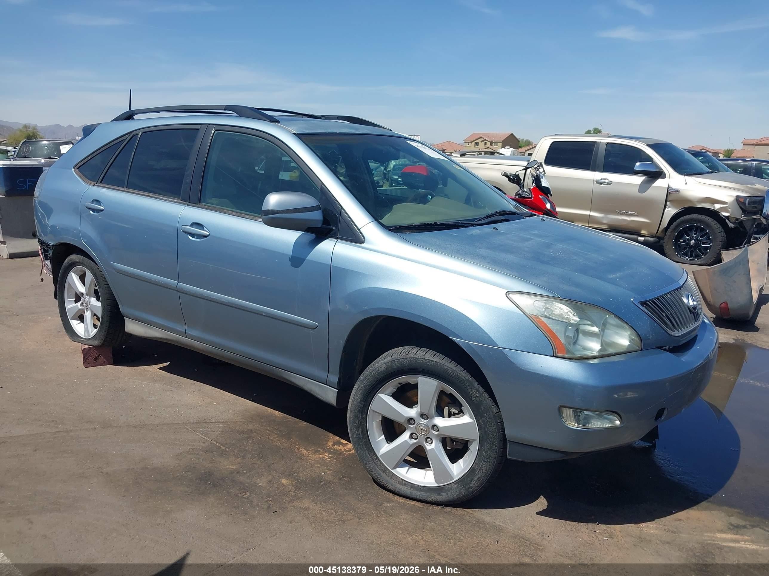 2005 Lexus RX 330, VIN 2T2GA31U45C040184 — Side