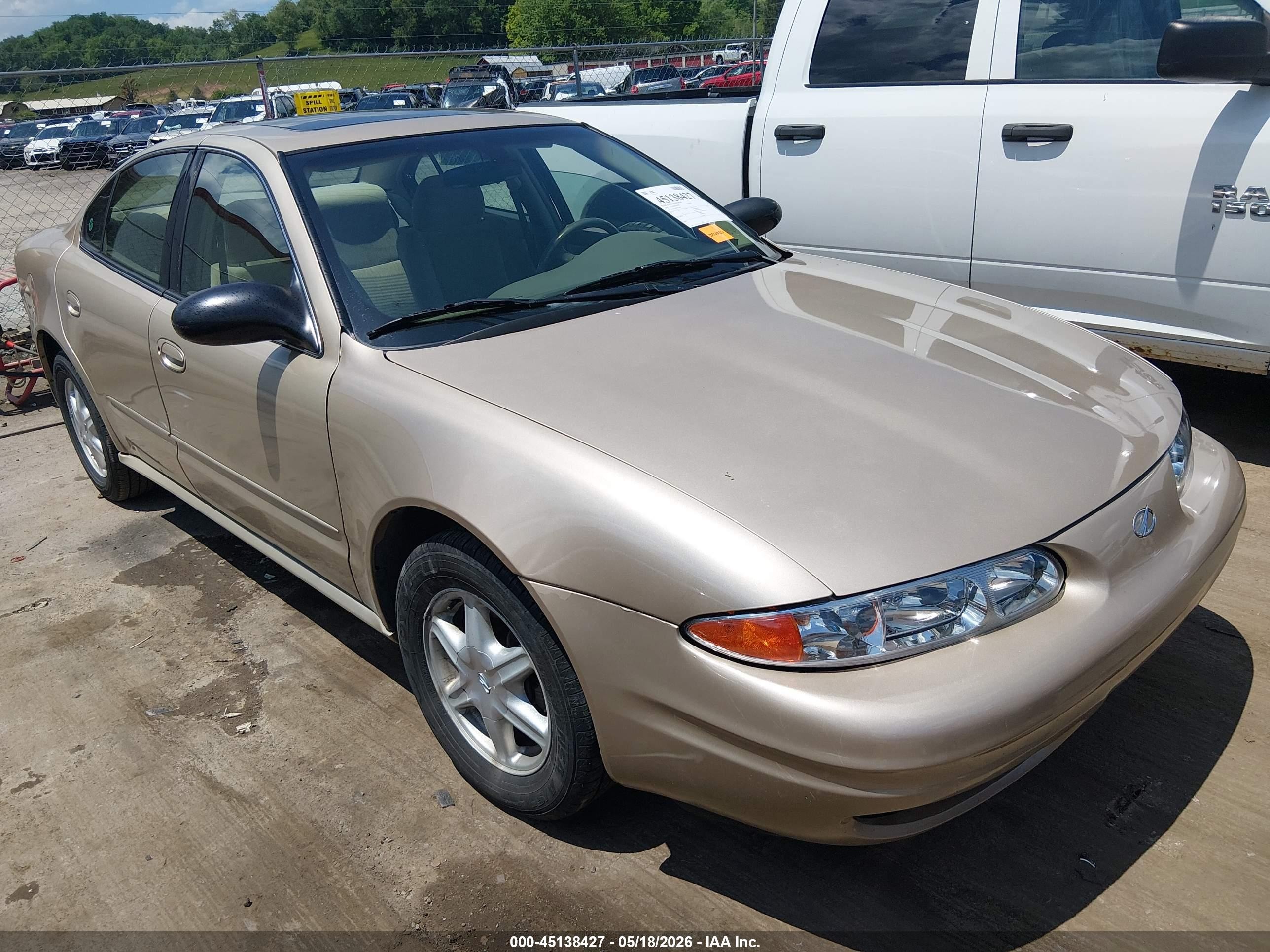 2003 Oldsmobile Alero GL1, VIN 1G3NL52F83C233896 — Бок