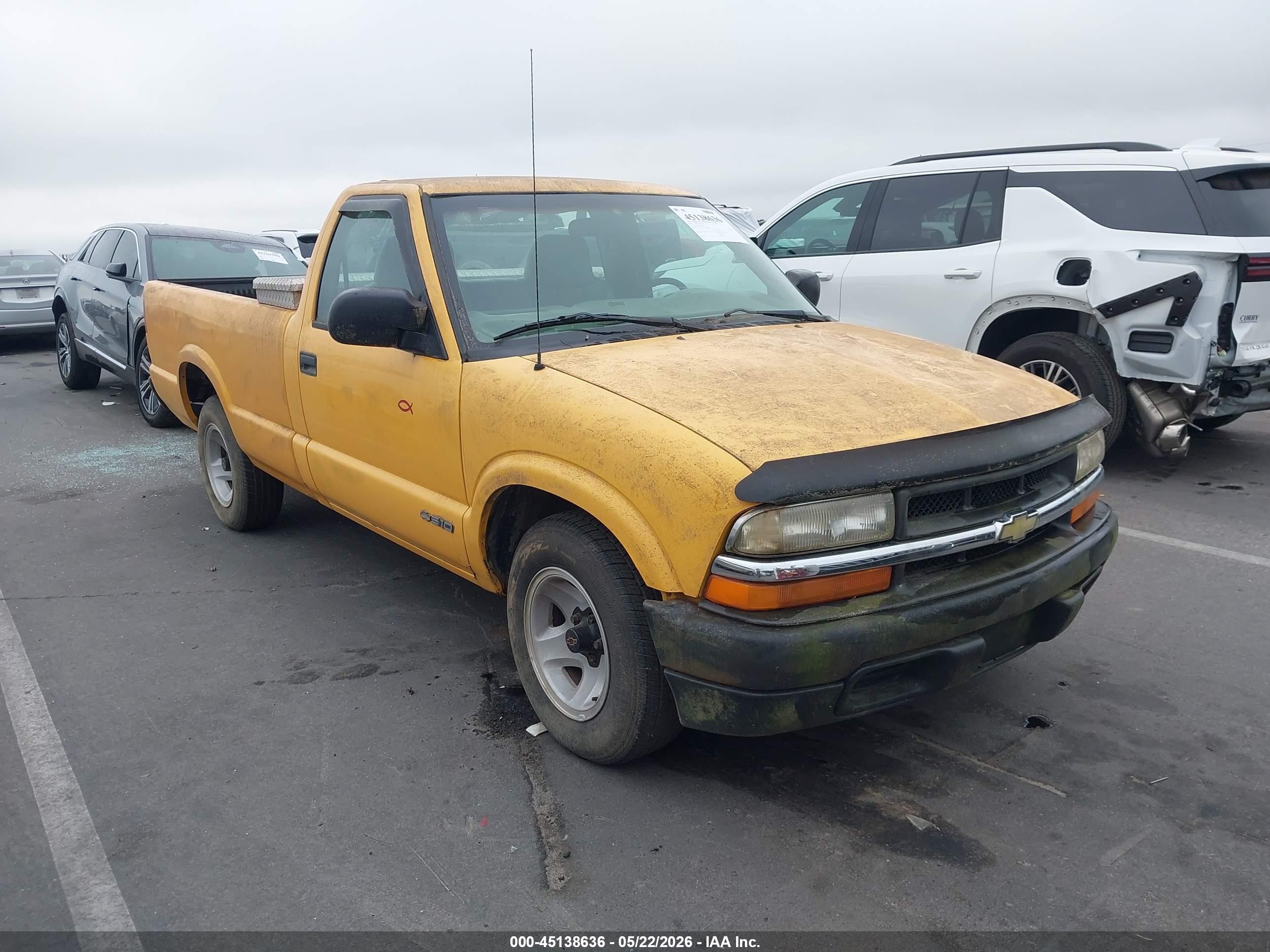 2000 Chevrolet S-10 LS, VIN 1GCCS14WXYK256237 — Normal wear