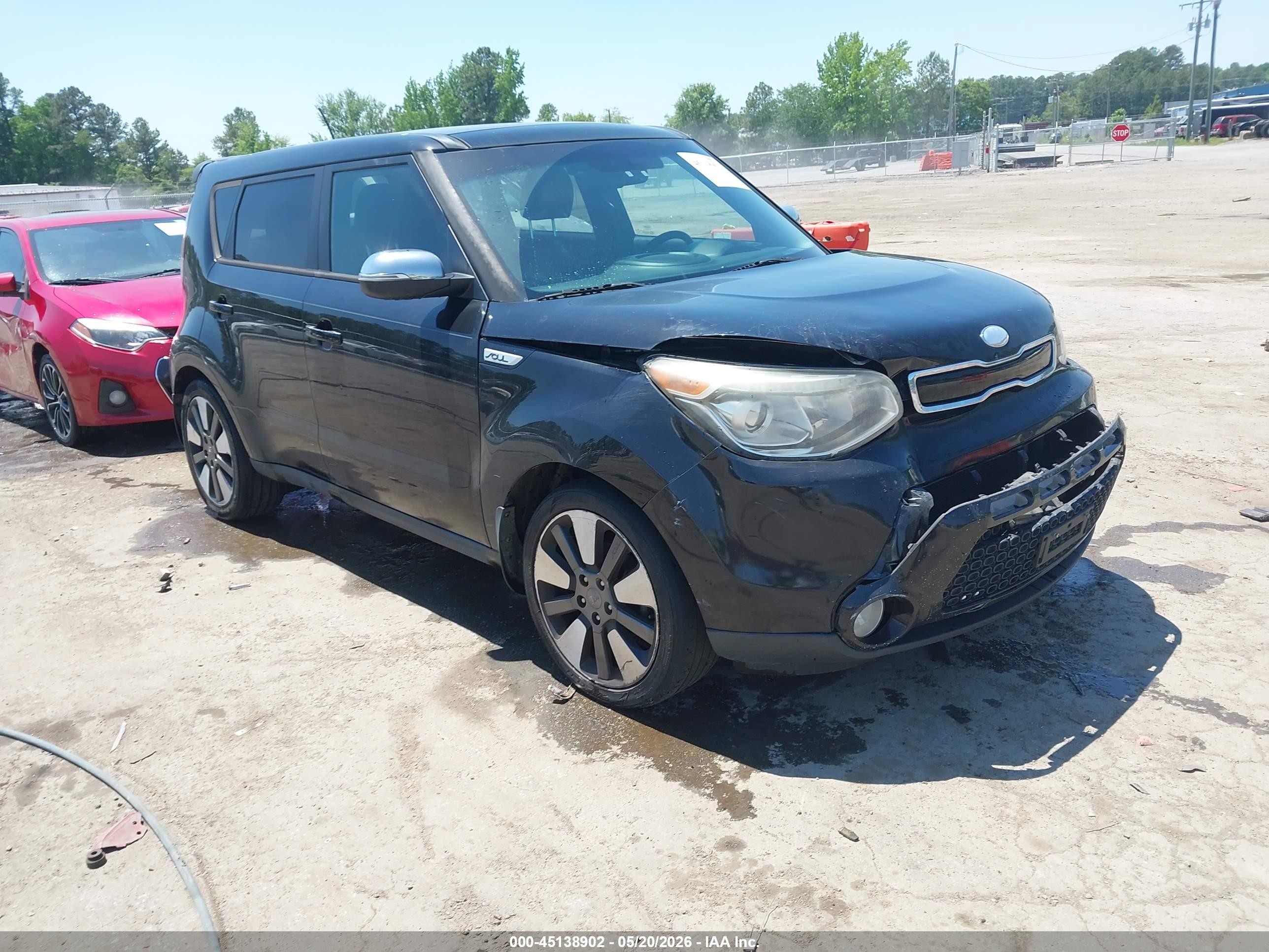 2014 Kia Soul +, VIN KNDJX3A54E7742556 — Front end