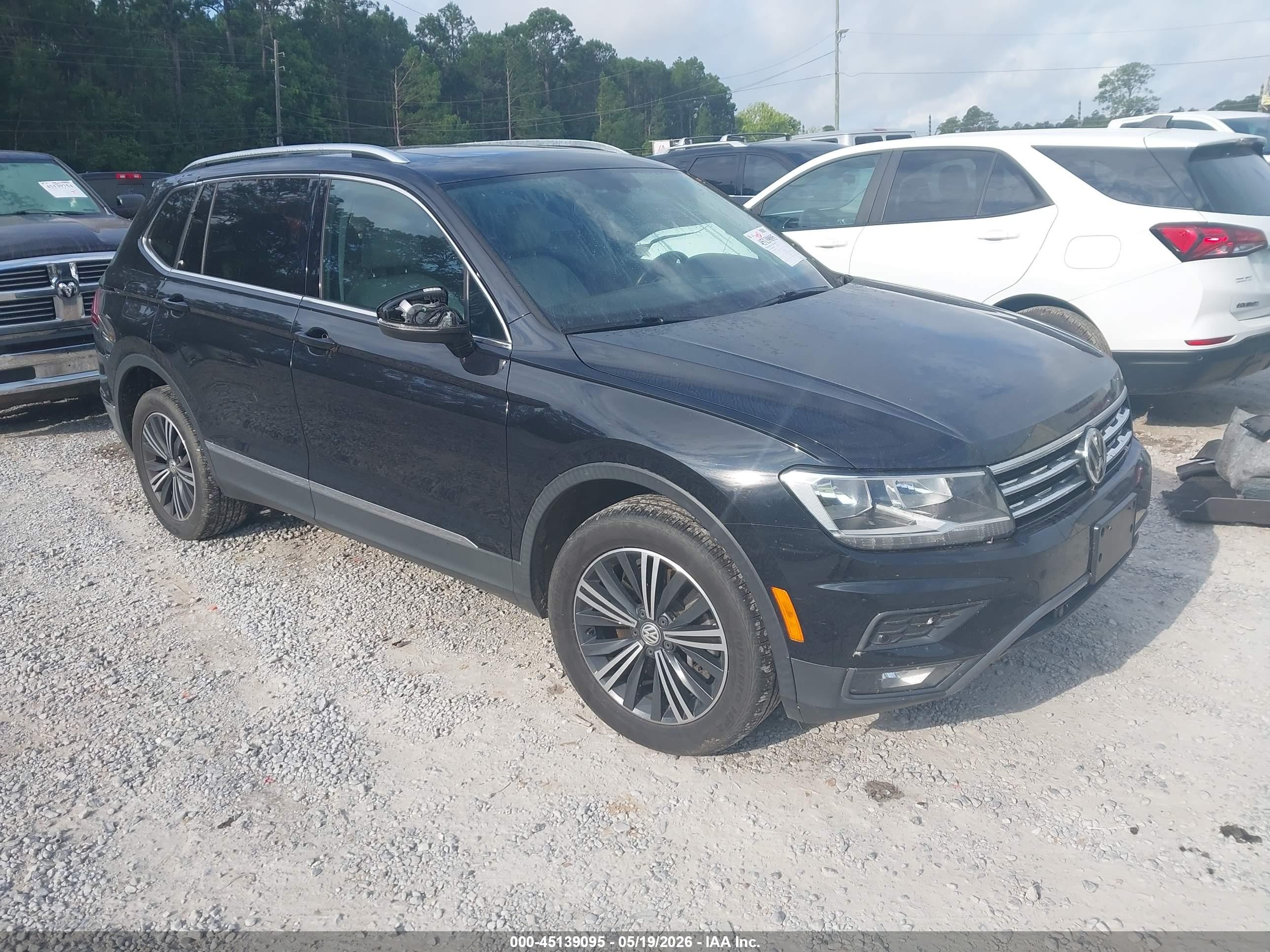 2019 Volkswagen Tiguan SE, VIN 3VV2B7AX4KM066964 — Storm