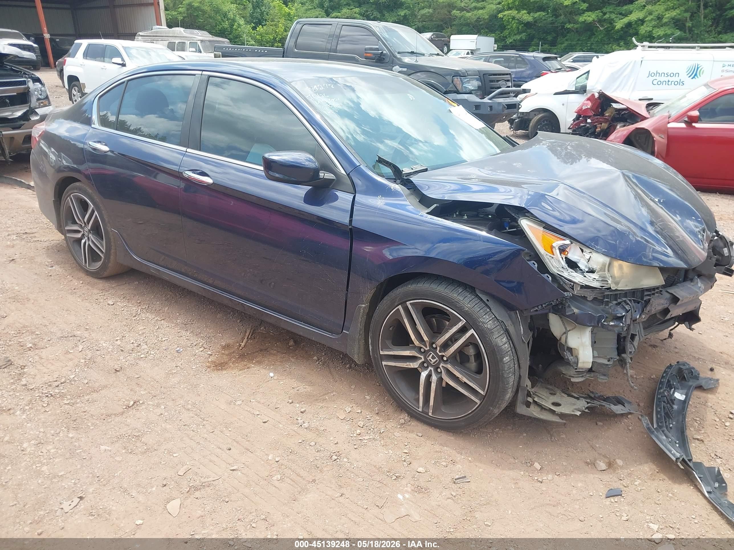 2017 Honda Accord Sport SE, VIN 1HGCR2F19HA121454 — Front end