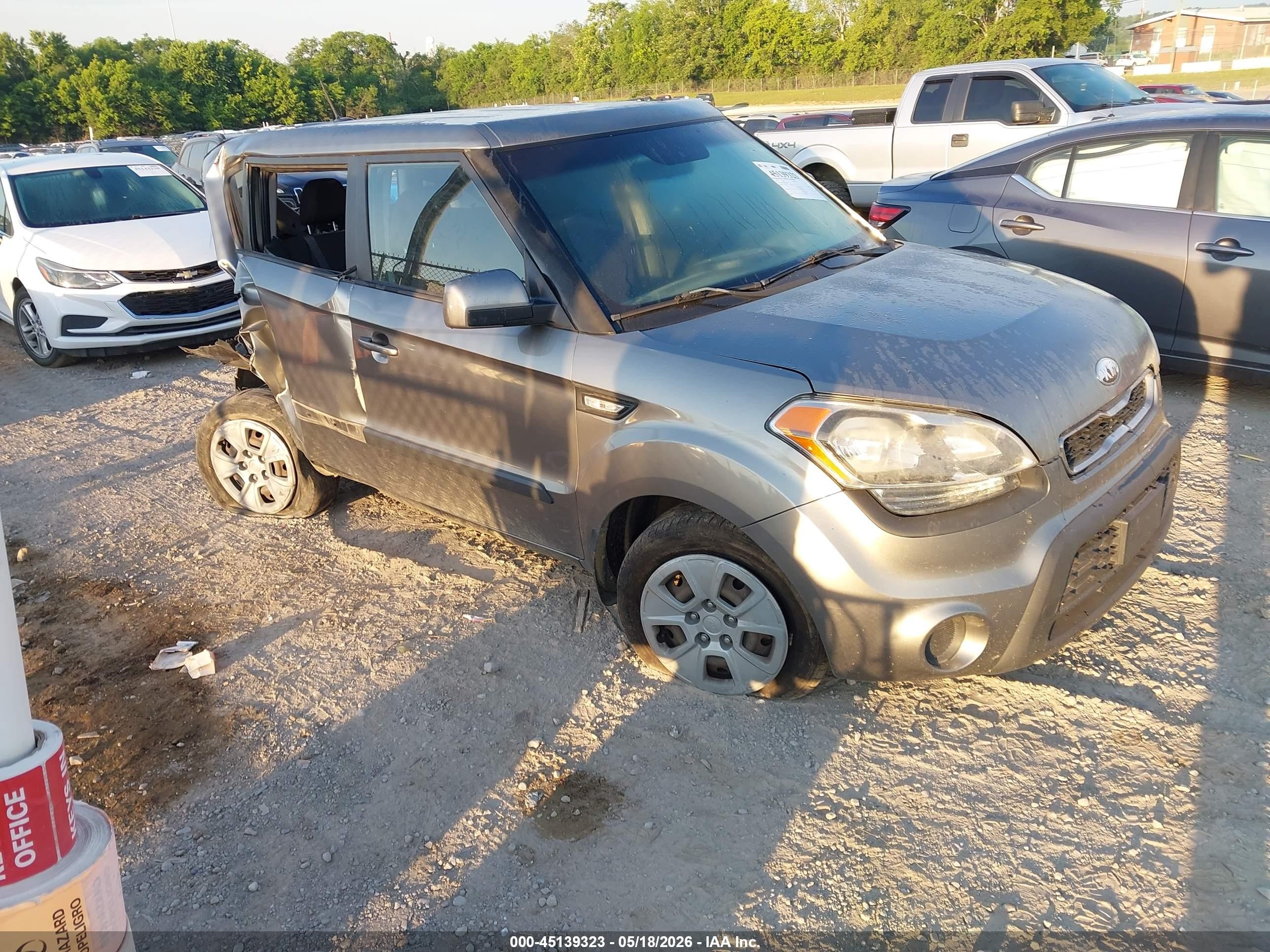2013 Kia Soul, VIN KNDJT2A50D7628462 — Rear end