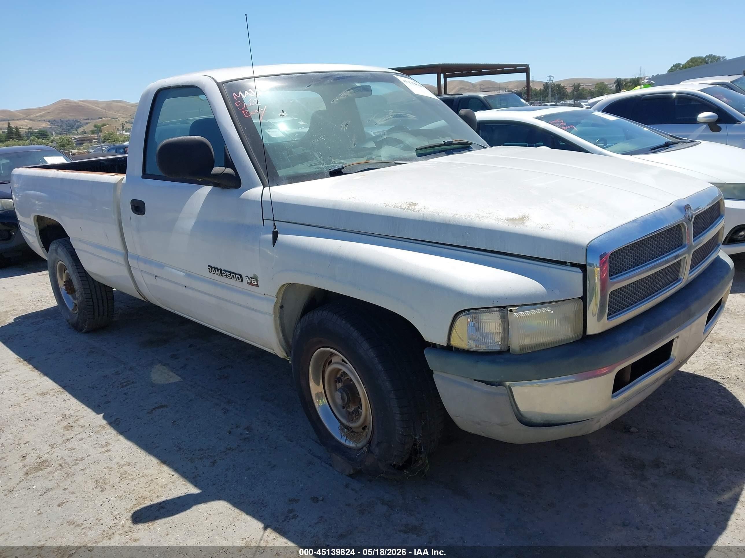 1999 Dodge 2500, VIN 3B7KC26Z4XM552710 — Rear end
