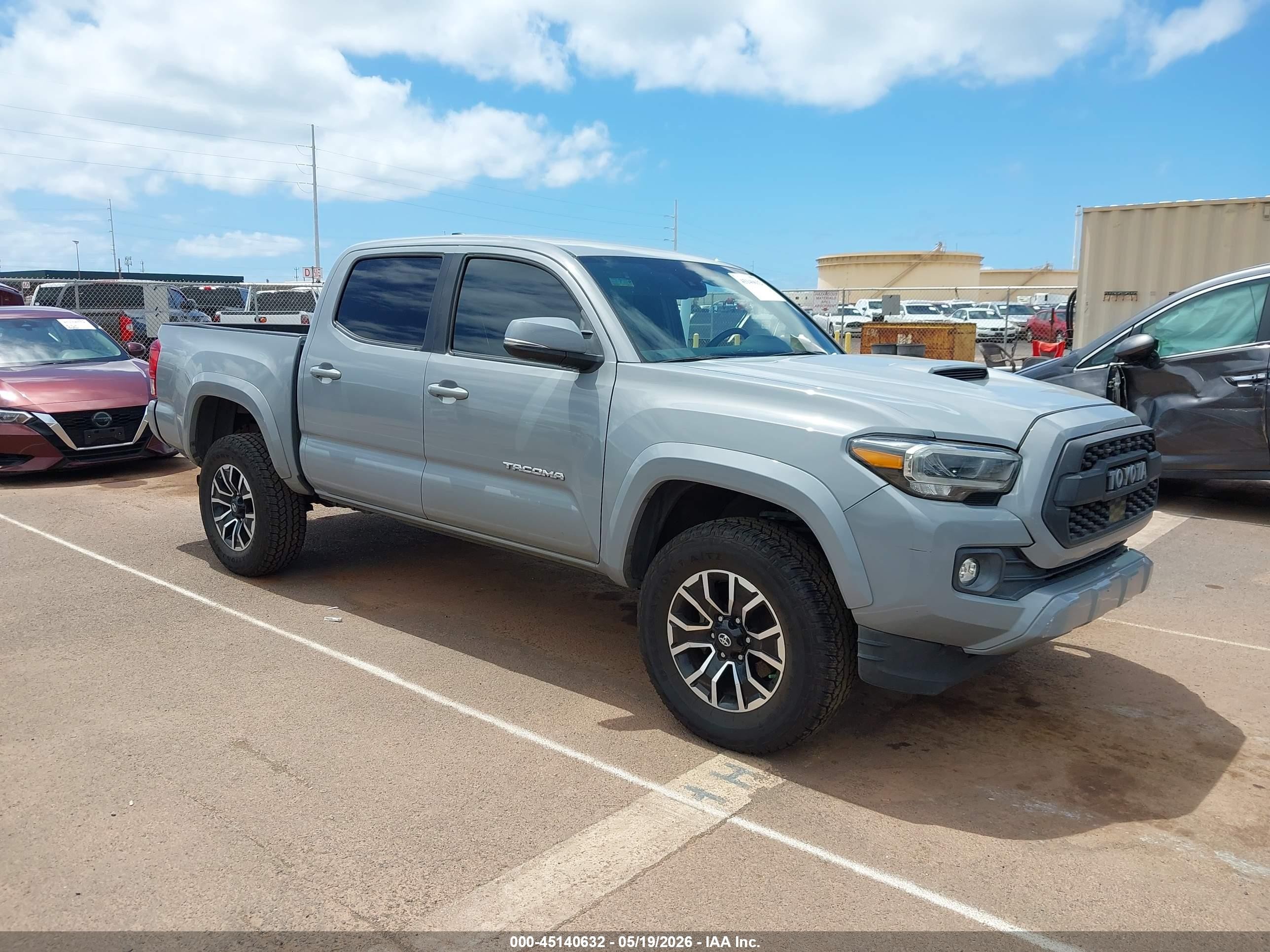 2020 Toyota Tacoma TRD Off Road, VIN 3TMAZ5CN7LM125724 — Side