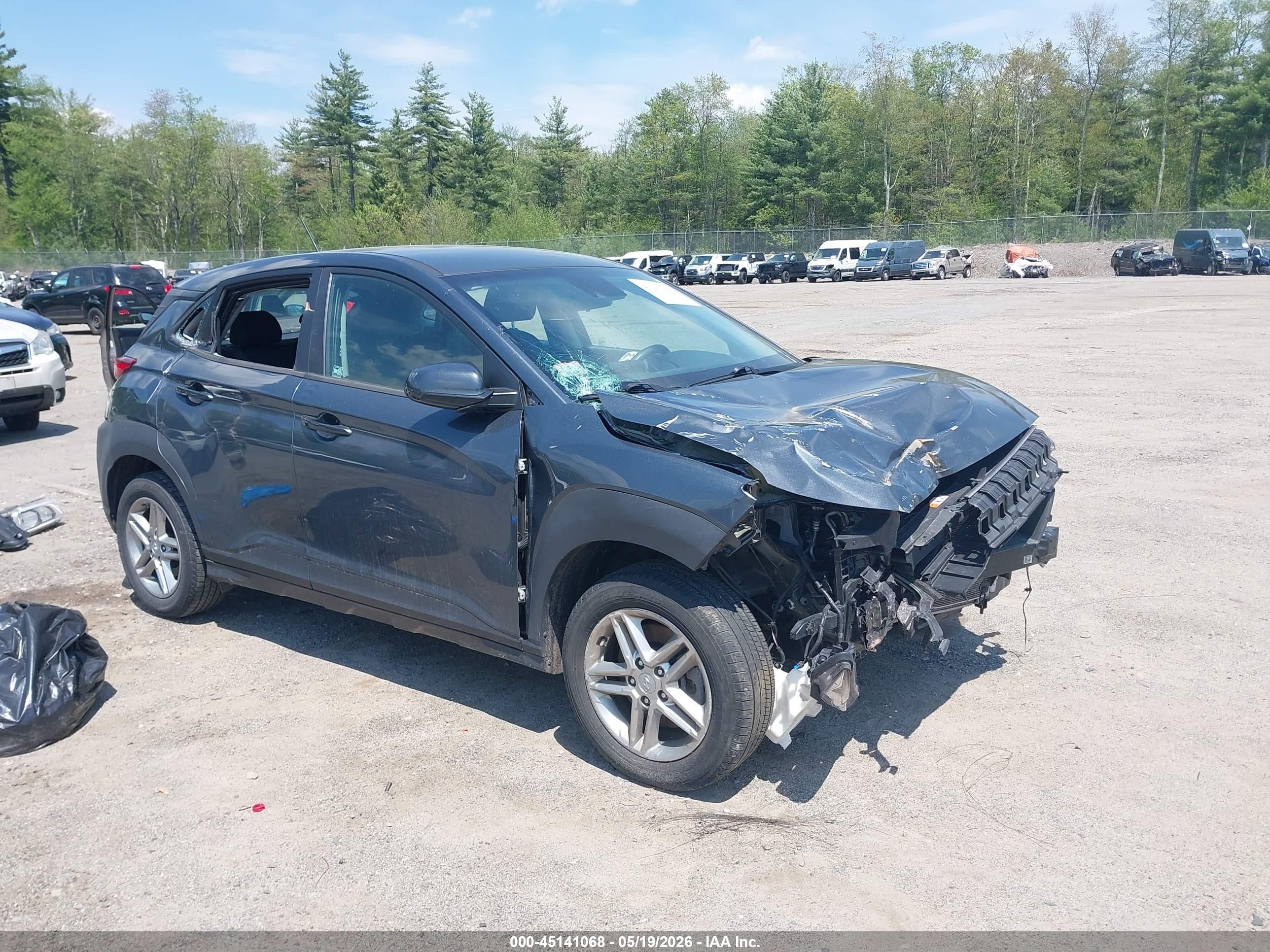 2021 Hyundai Kona SE, VIN KM8K1CAA0MU692334 — Front end