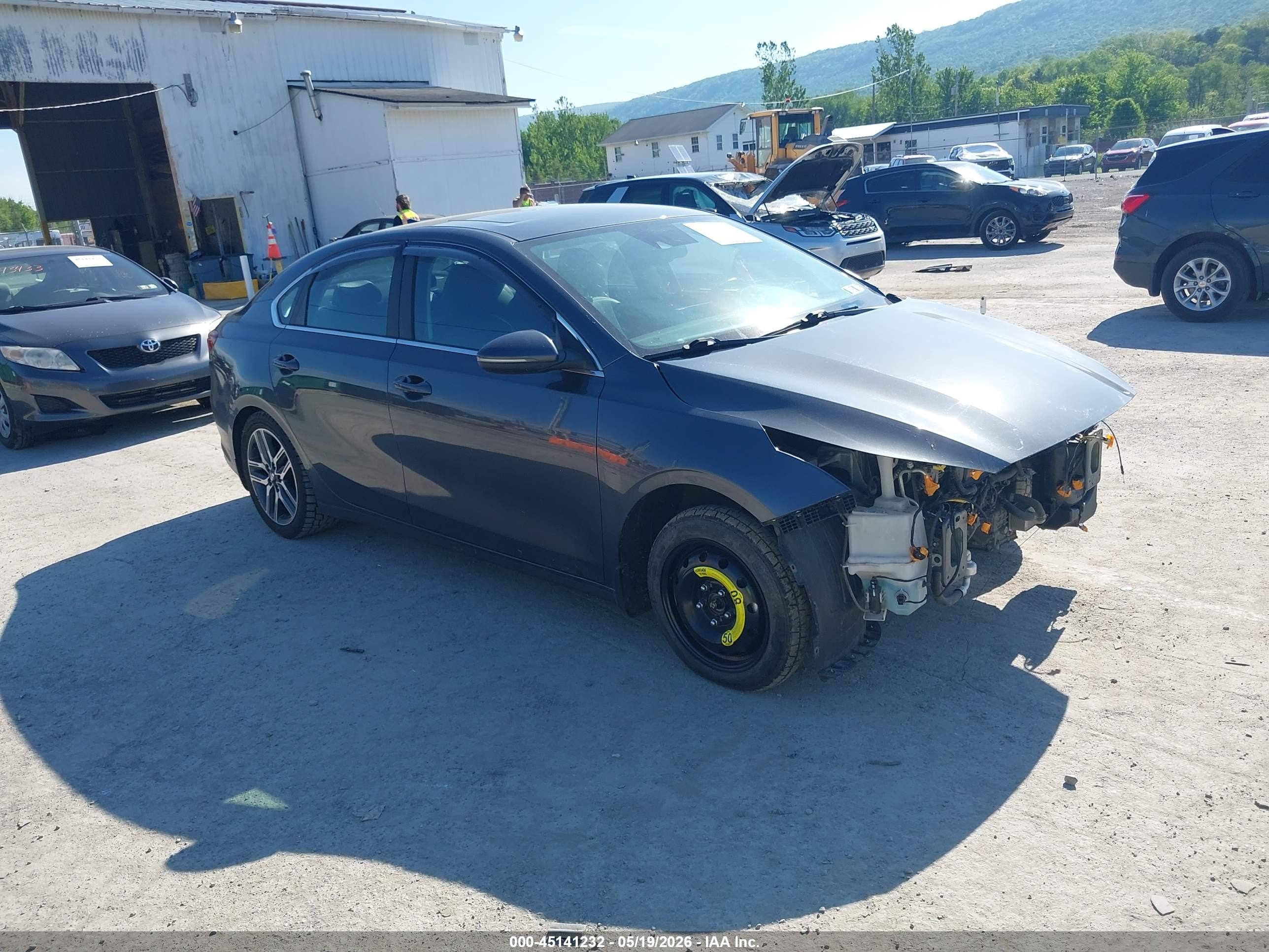 2021 Kia Forte EX, VIN 3KPF54AD0ME323613 — Front end