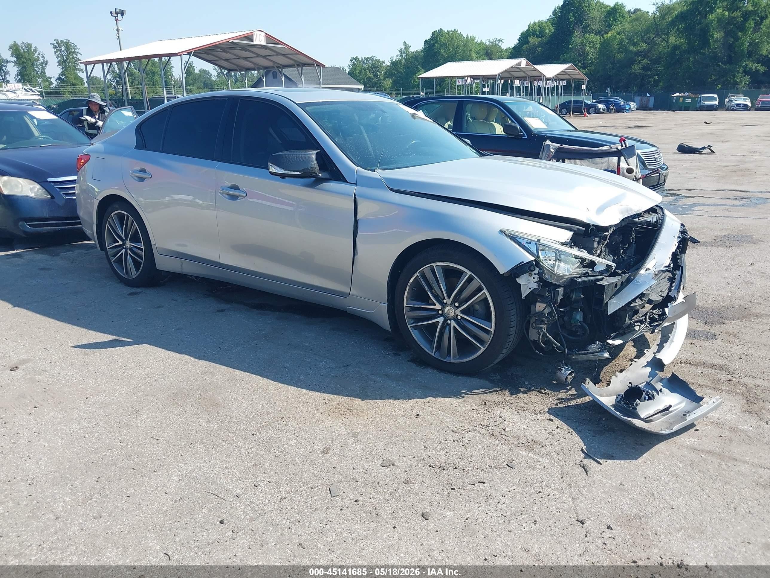2017 Infiniti Q50 Signature Edition, VIN JN1EV7AR3HM830640 — Front end