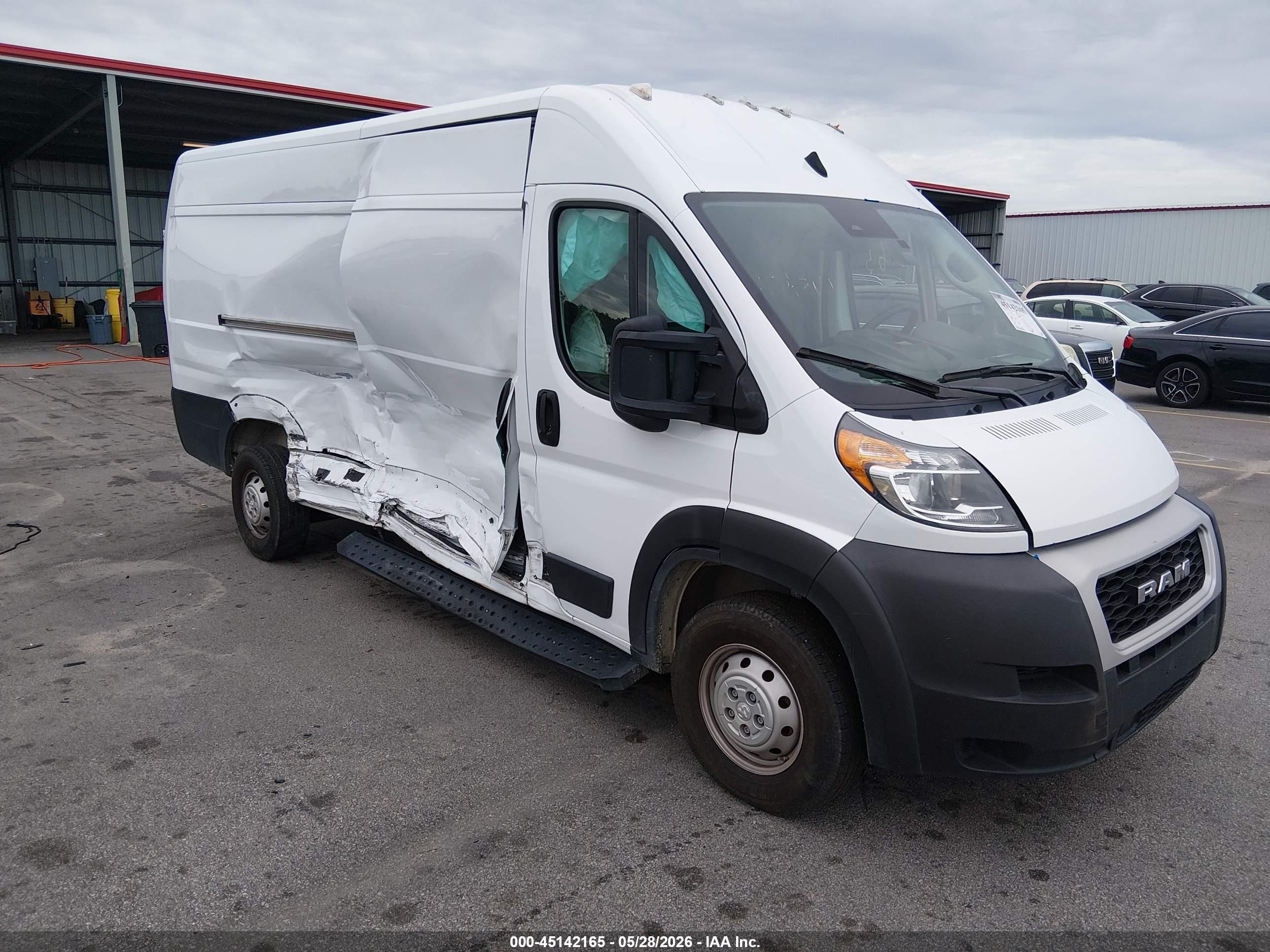 2022 Ram ProMaster Cargo, VIN 3C6MRVJG3NE124107 — Side