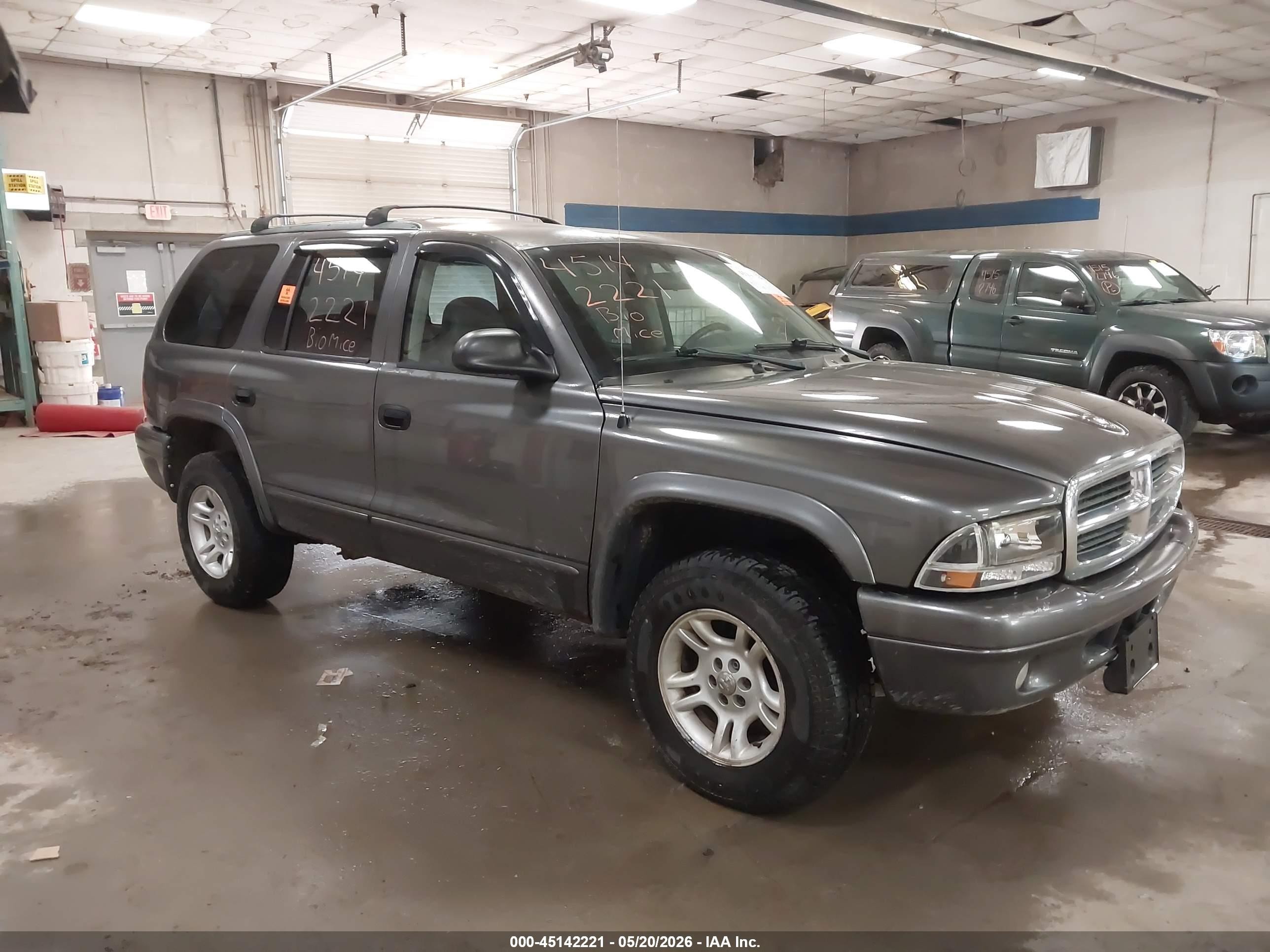 2003 Dodge Durango SLT, VIN 1D4HS48Z33F627268 — Biohazard / chemical