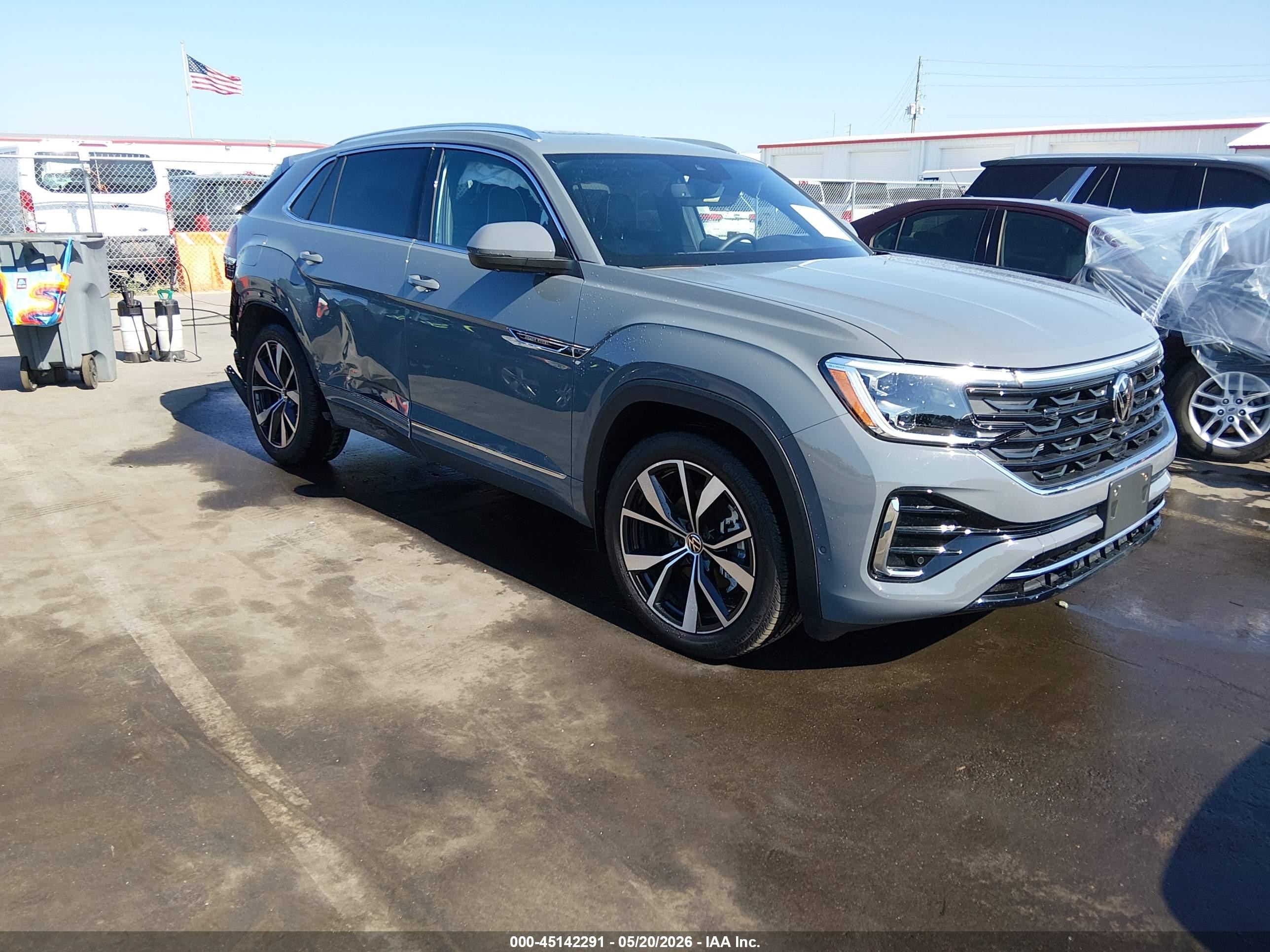 2026 Volkswagen Atlas, VIN 1V2FC2CA1TC212988 — Зад