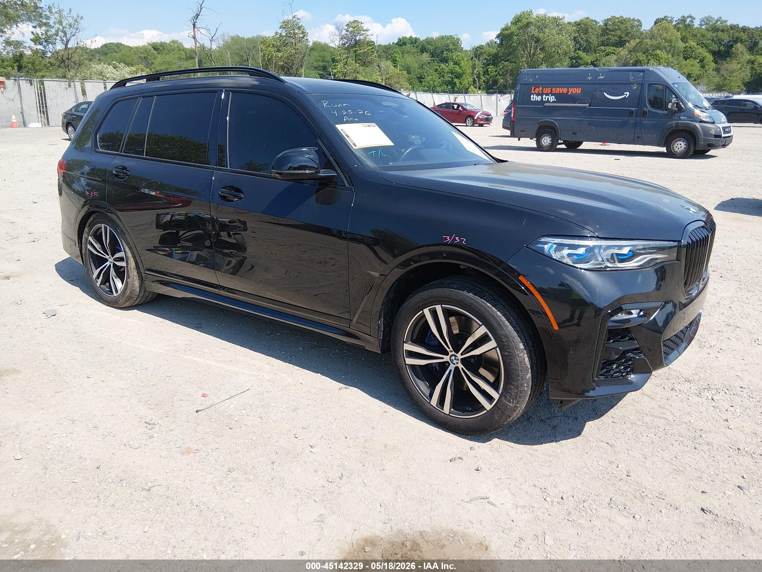 2022 BMW X7 M50i, VIN 5UXCX6C04N9M68905 — Зад