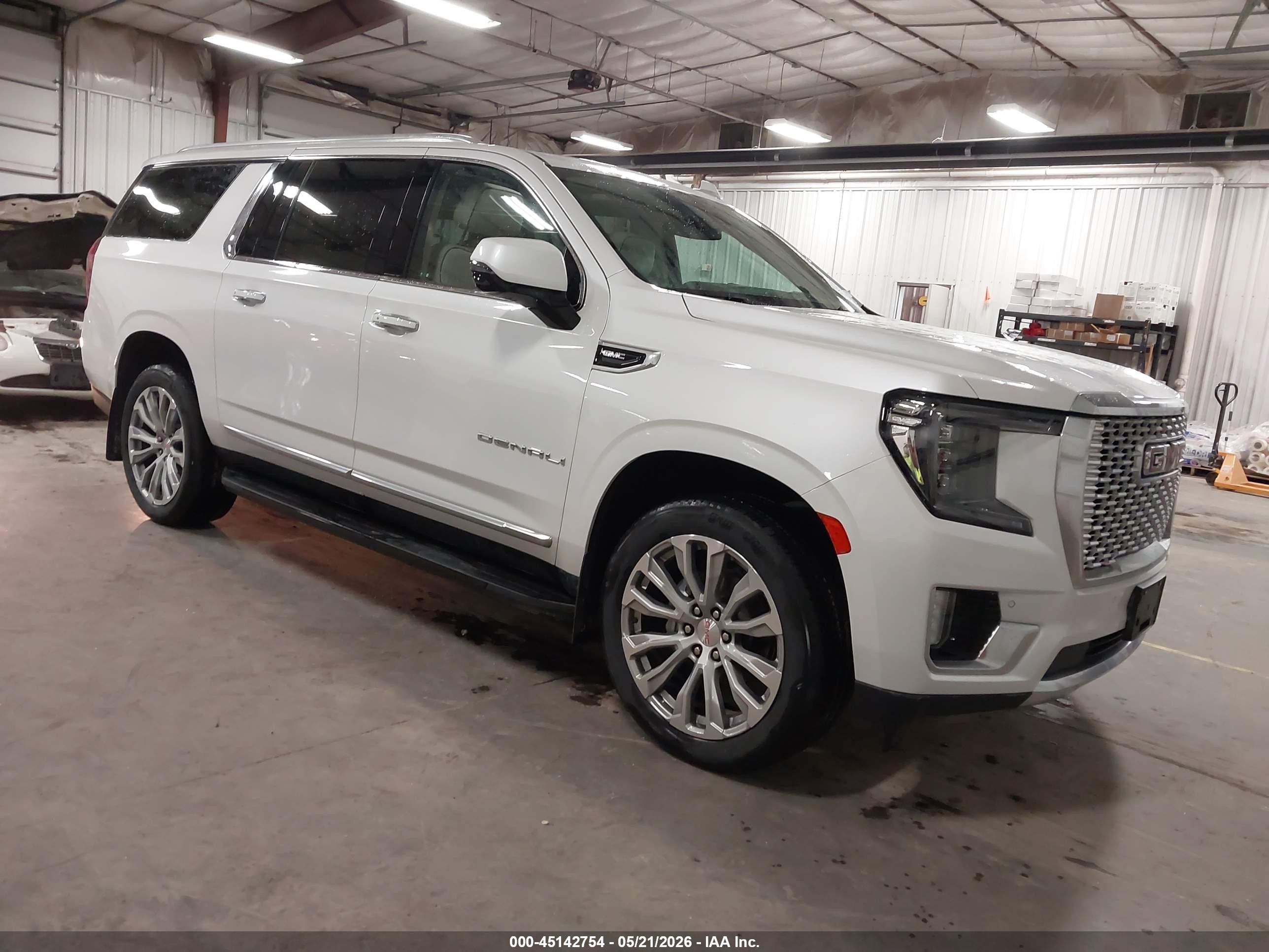 2022 GMC Yukon XL Denali, VIN 1GKS2JKL9NR209602 — Град
