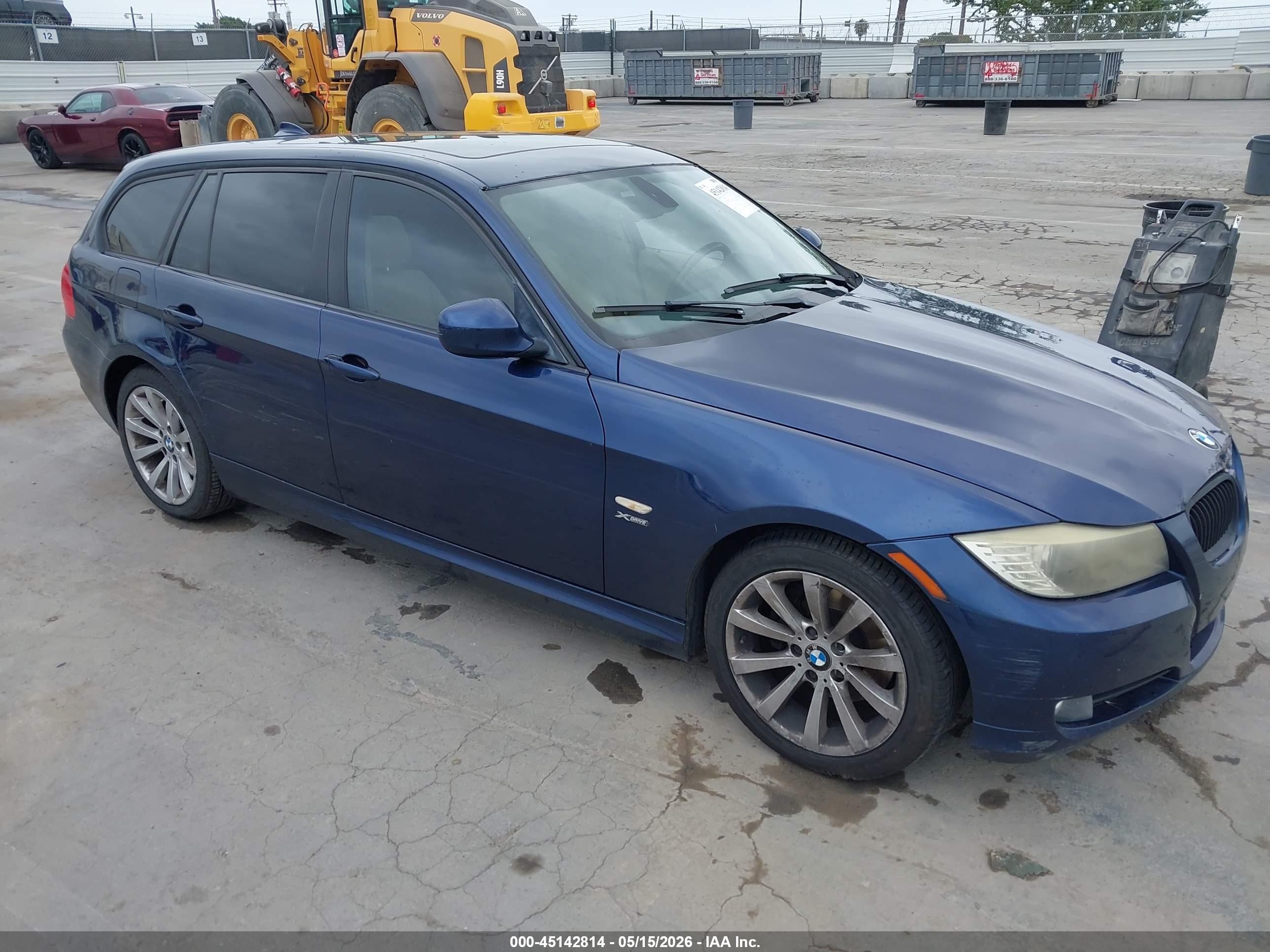 2011 BMW 3 Series 328i xDrive, VIN WBAUU3C55BA542543 — All over
