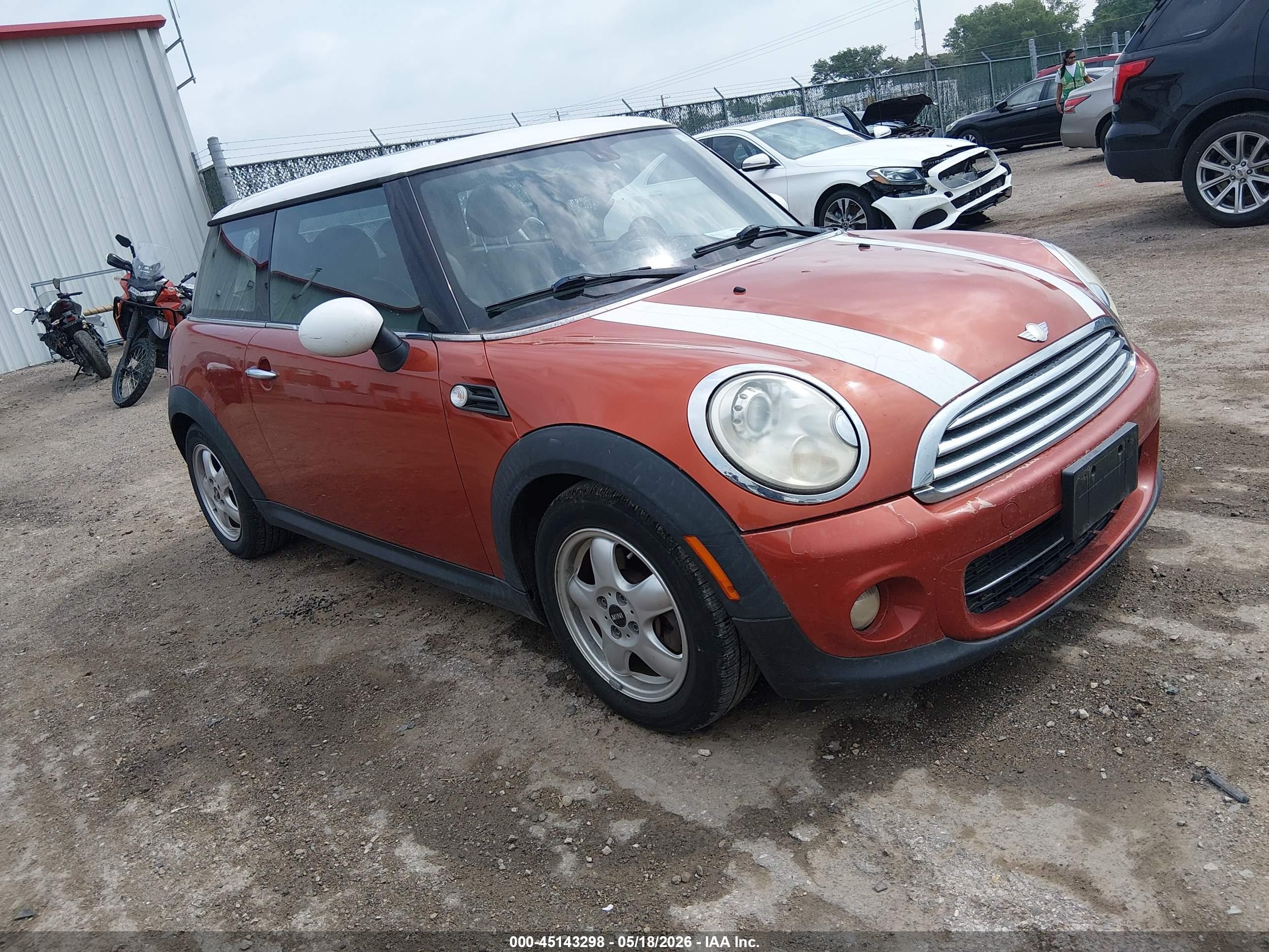 2011 MINI Hardtop, VIN WMWSU3C52BT094922 — Hail