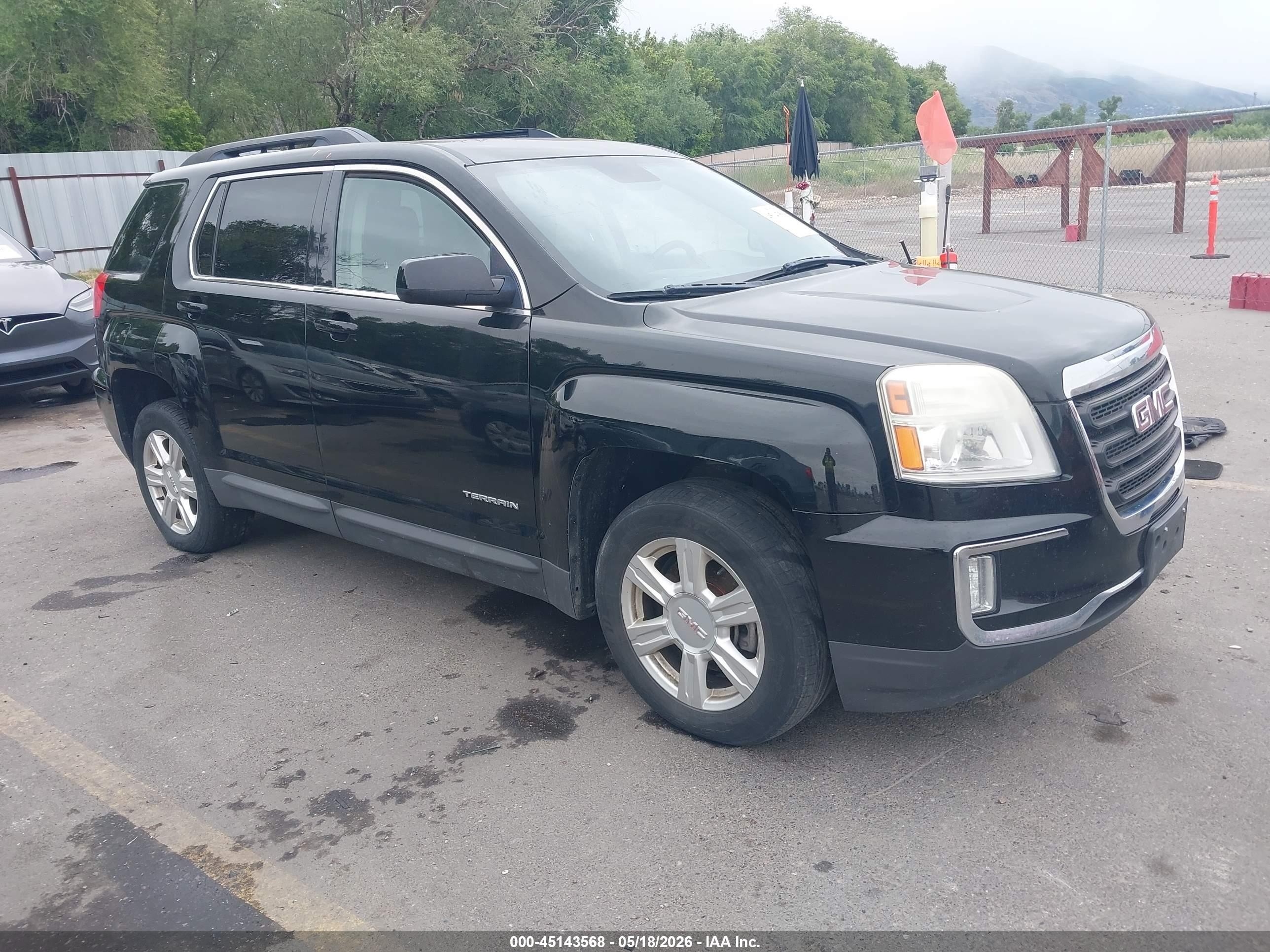 2016 GMC Terrain SLE, VIN 2GKFLTEKXG6189159 — Rear end