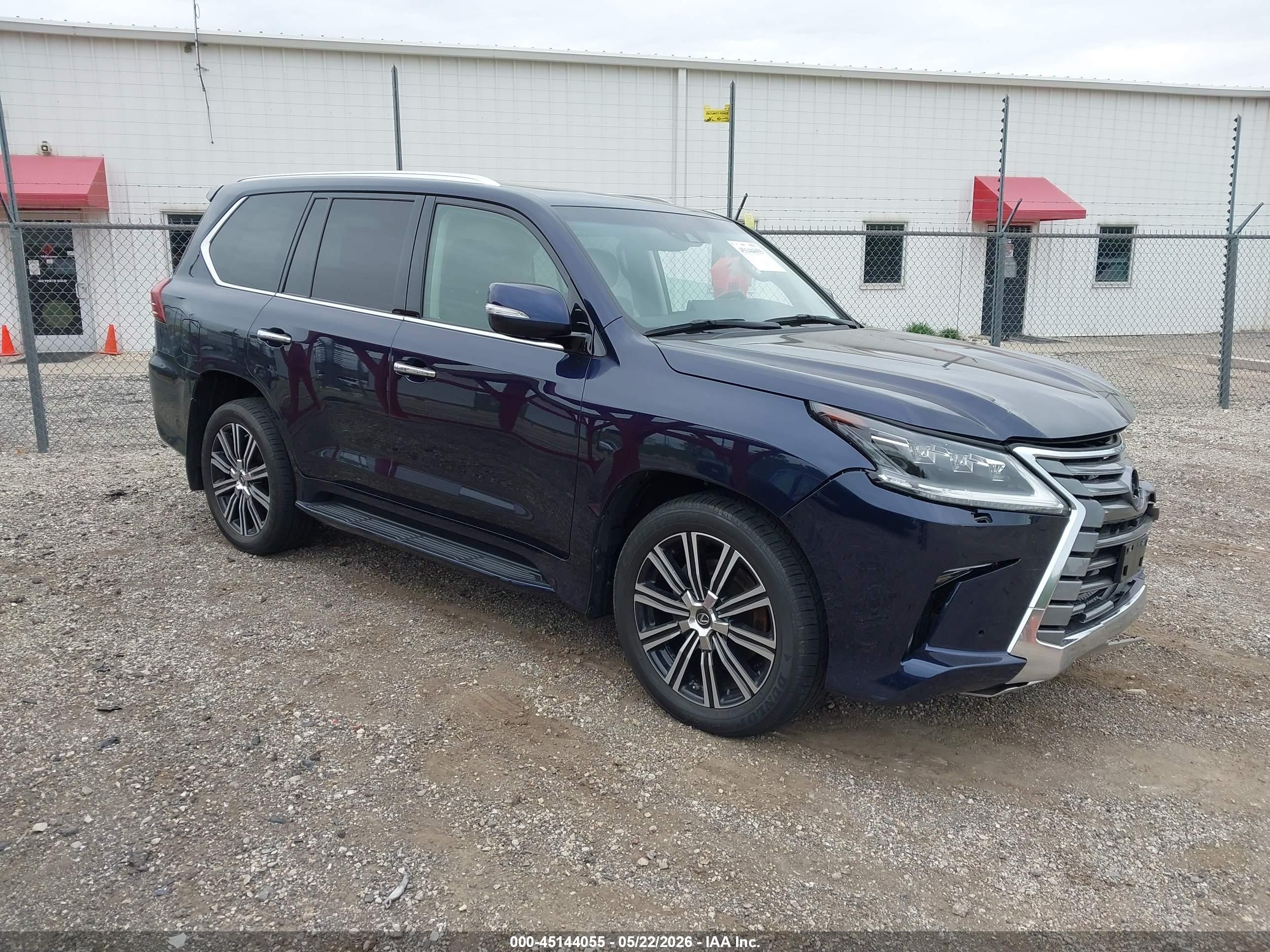2021 Lexus LX 570, VIN JTJFY7AX3M4335336 — Front end