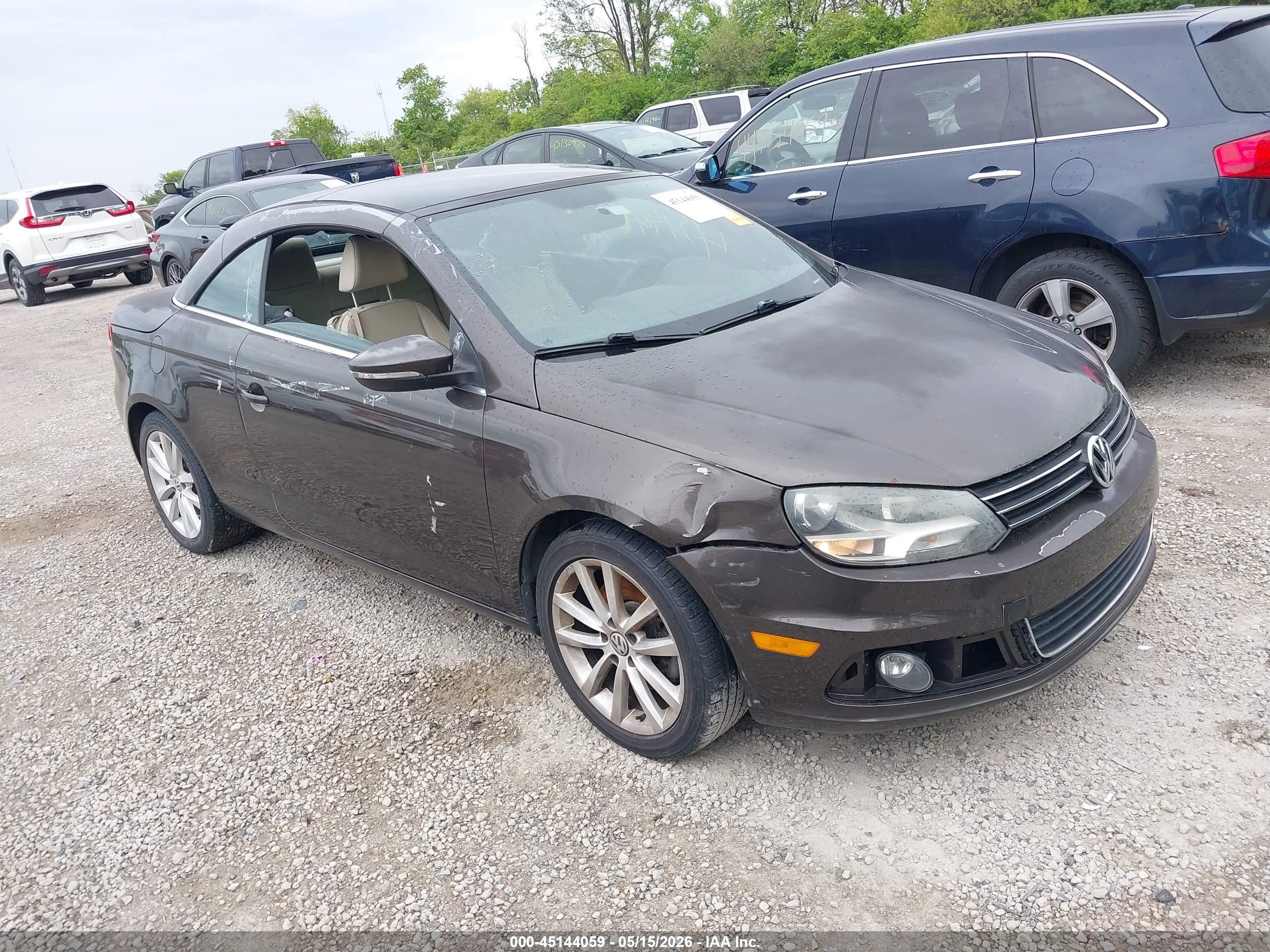 2012 Volkswagen Eos Komfort, VIN WVWBW7AH8CV000176 — Normal wear