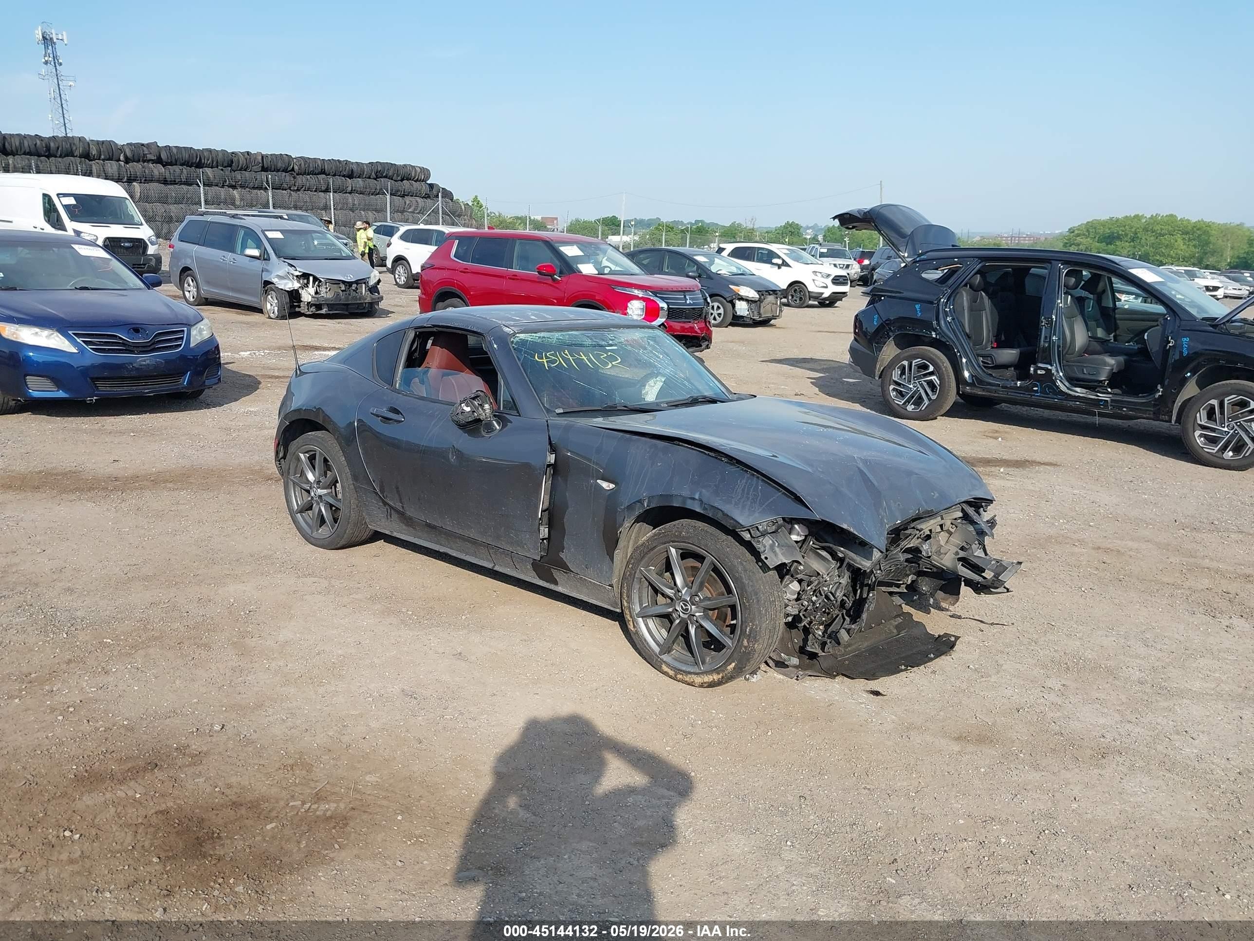 2018 Mazda MX-5 Miata Grand Touring, VIN JM1NDAM73J0204333 — Front end