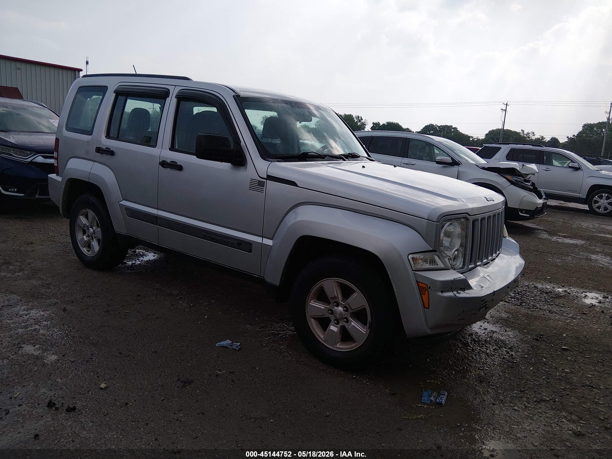 2012 Jeep Liberty Sport Latitude, VIN 1C4PJMAK7CW152572 — Град
