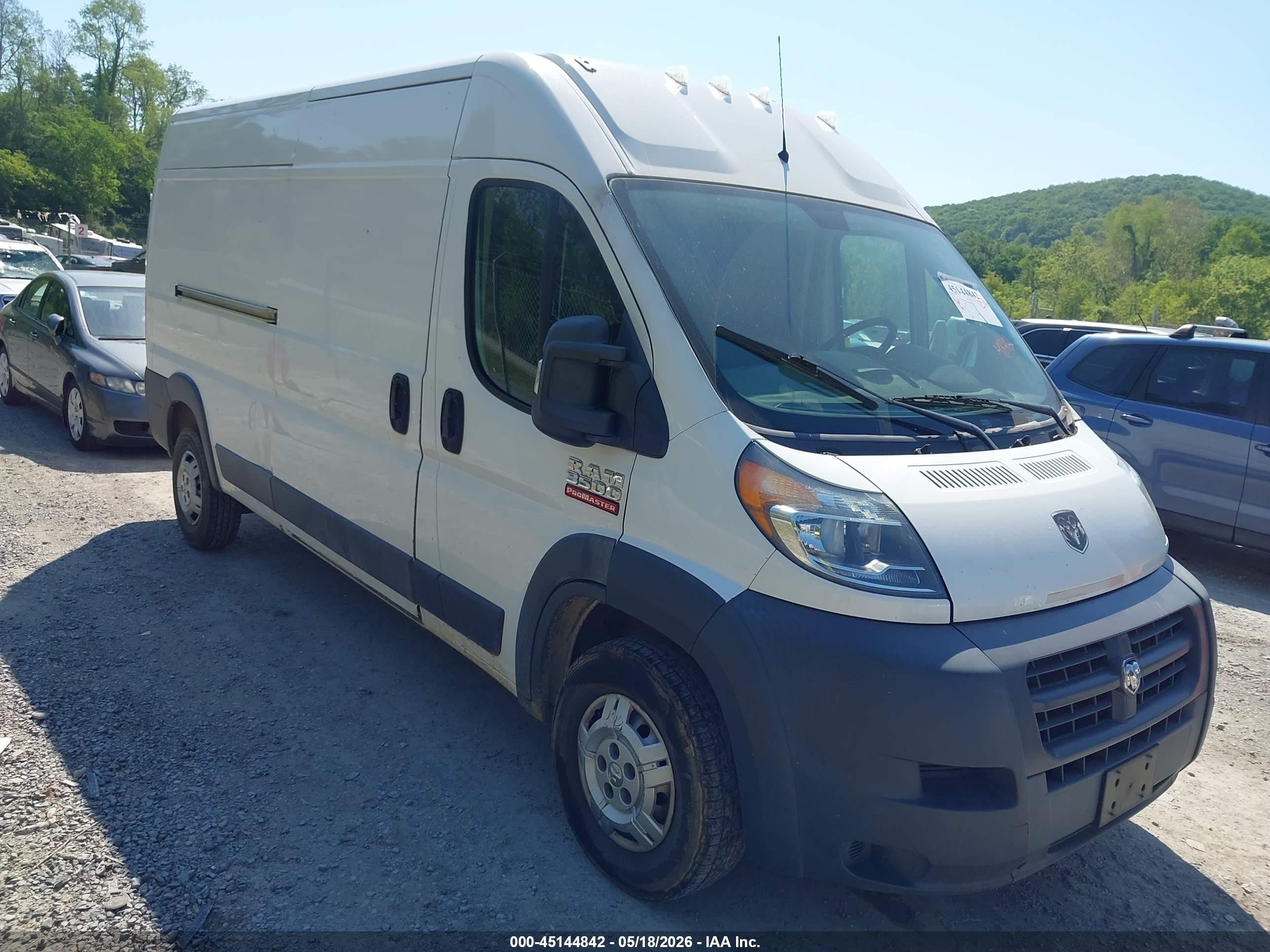 2014 Ram ProMaster, VIN 3C6URVHD1EE126918 — Side