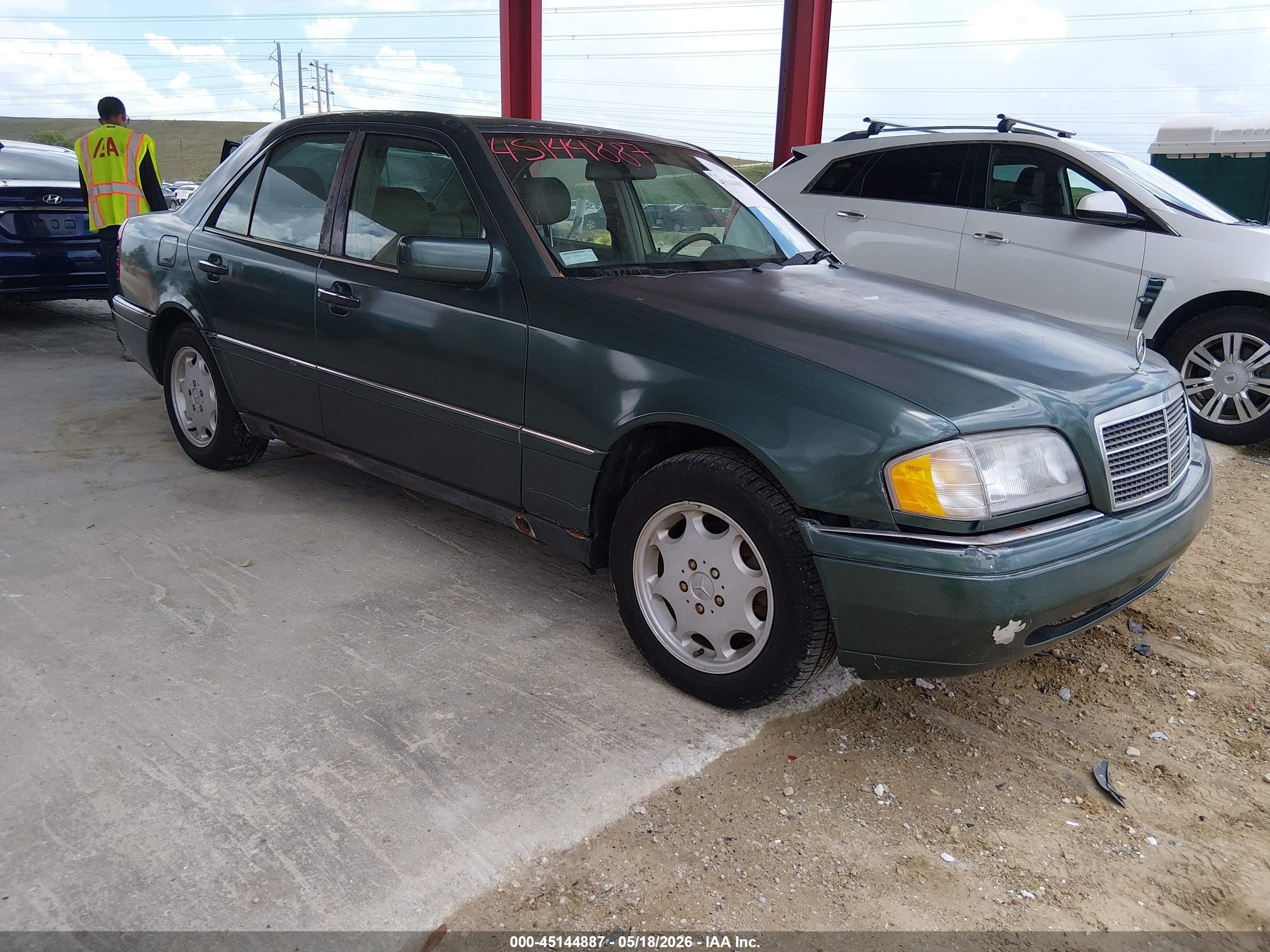 1995 Mercedes-Benz C 2.8L, VIN WDBHA28E5SF198259 — Normal wear