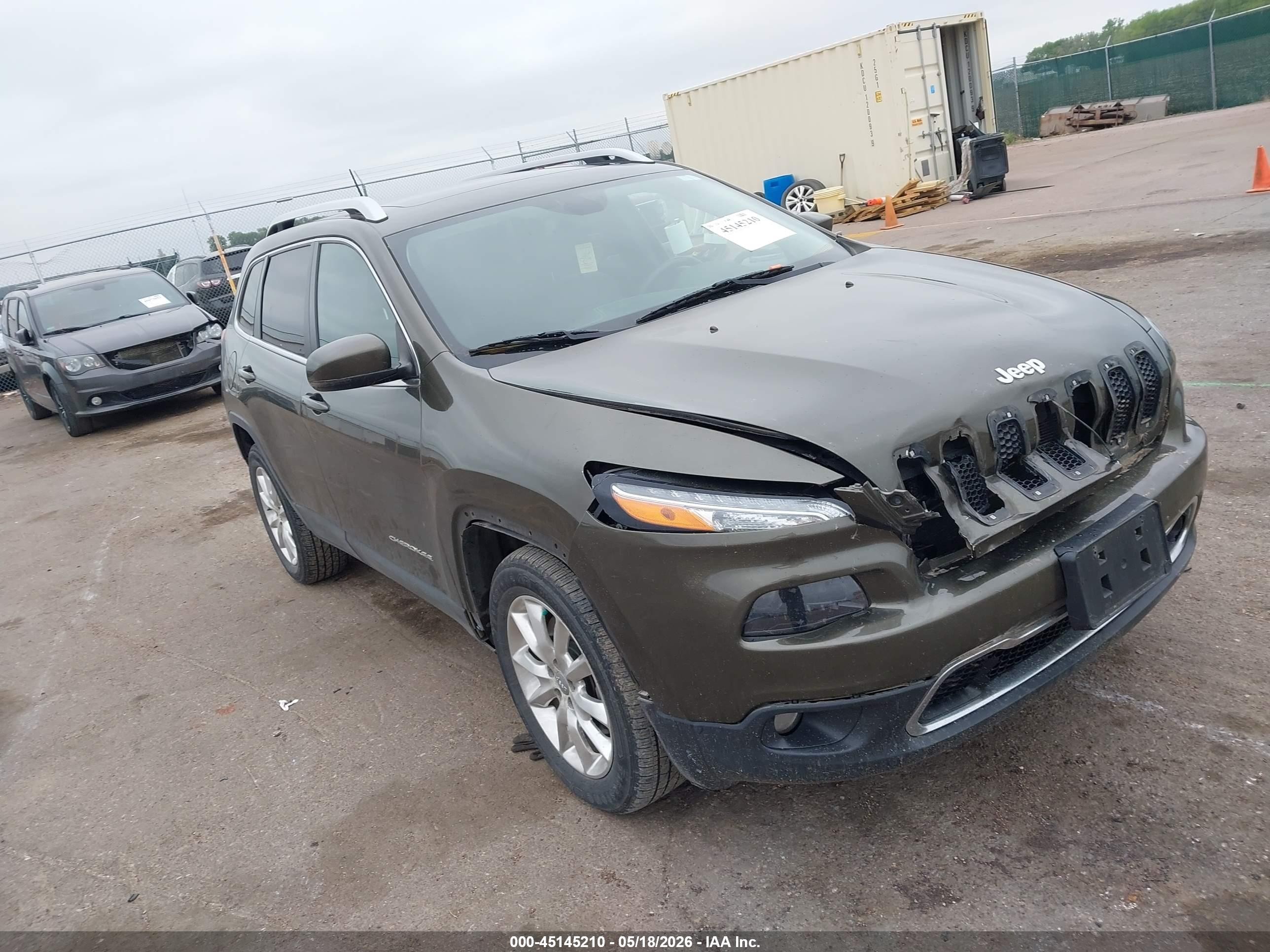 2015 Jeep Cherokee Limited, VIN 1C4PJMDS7FW510169 — Перед