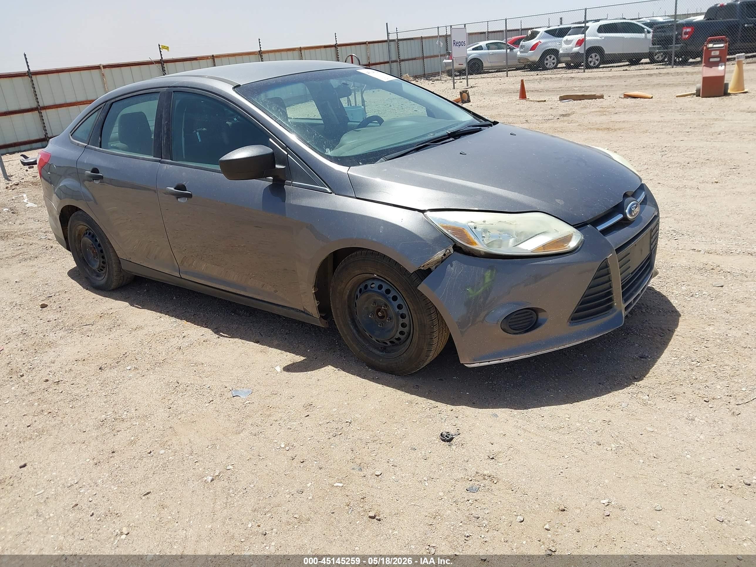 2014 Ford Focus S, VIN 1FADP3E26EL440115 — Normal wear