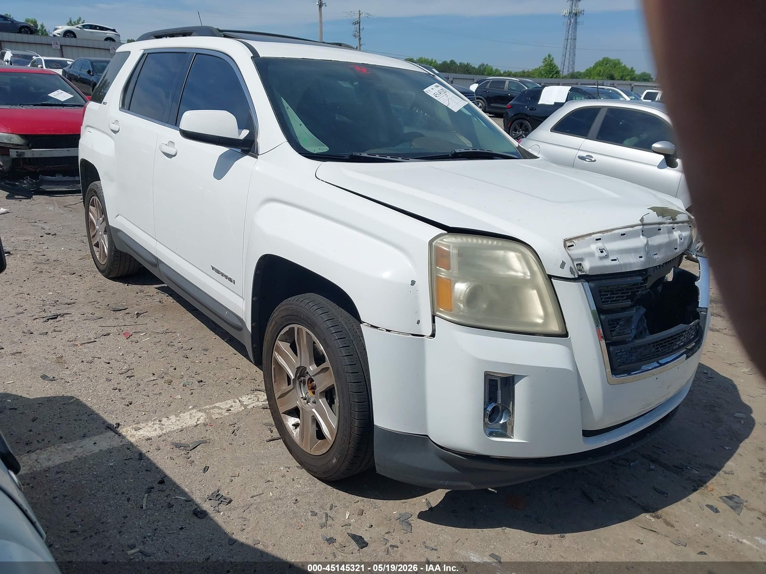 2011 GMC Terrain SLT-1, VIN 2CTFLUE57B6269981 — Front end