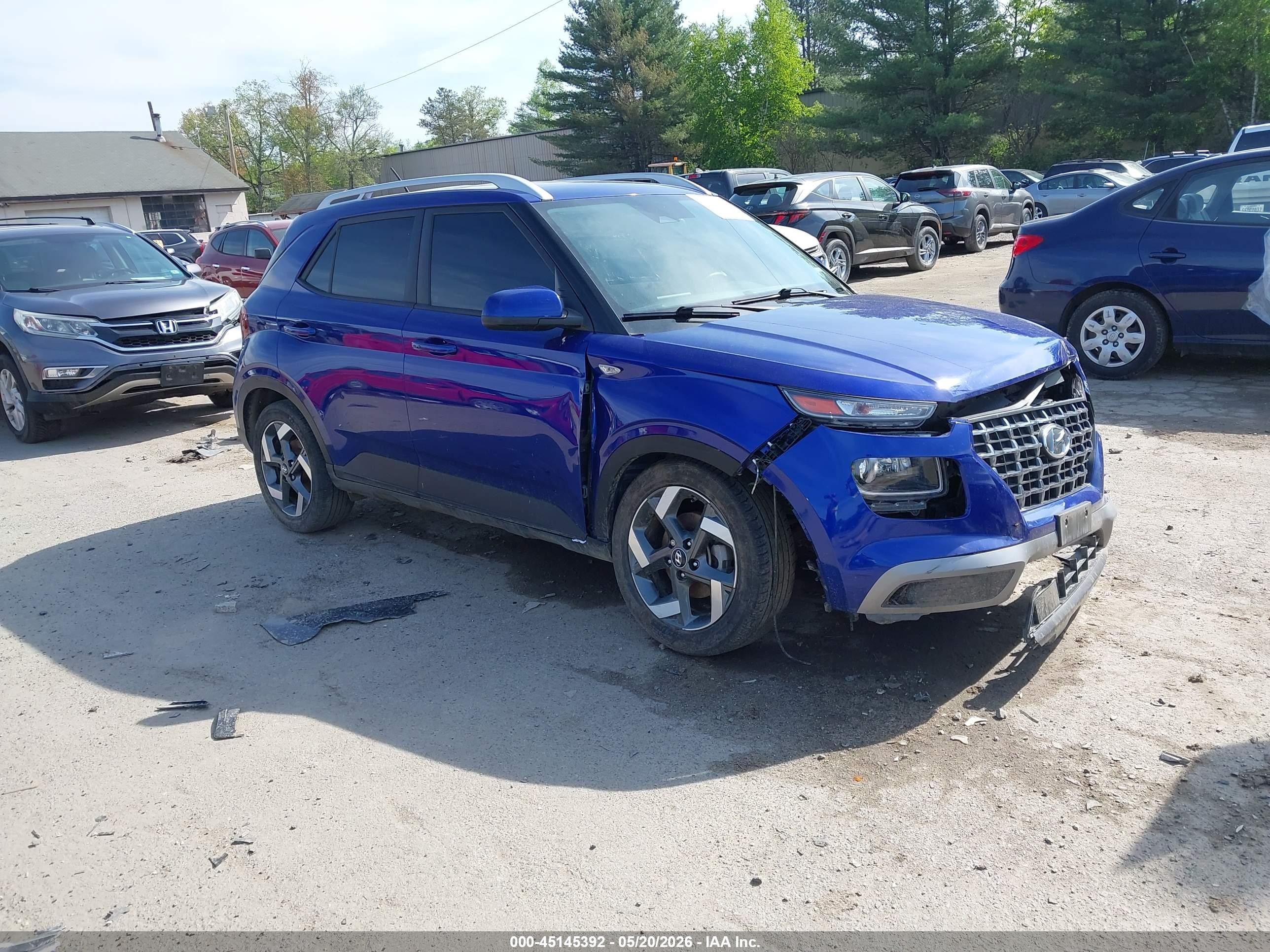 2023 Hyundai Venue SEL, VIN KMHRC8A33PU218972 — Front end