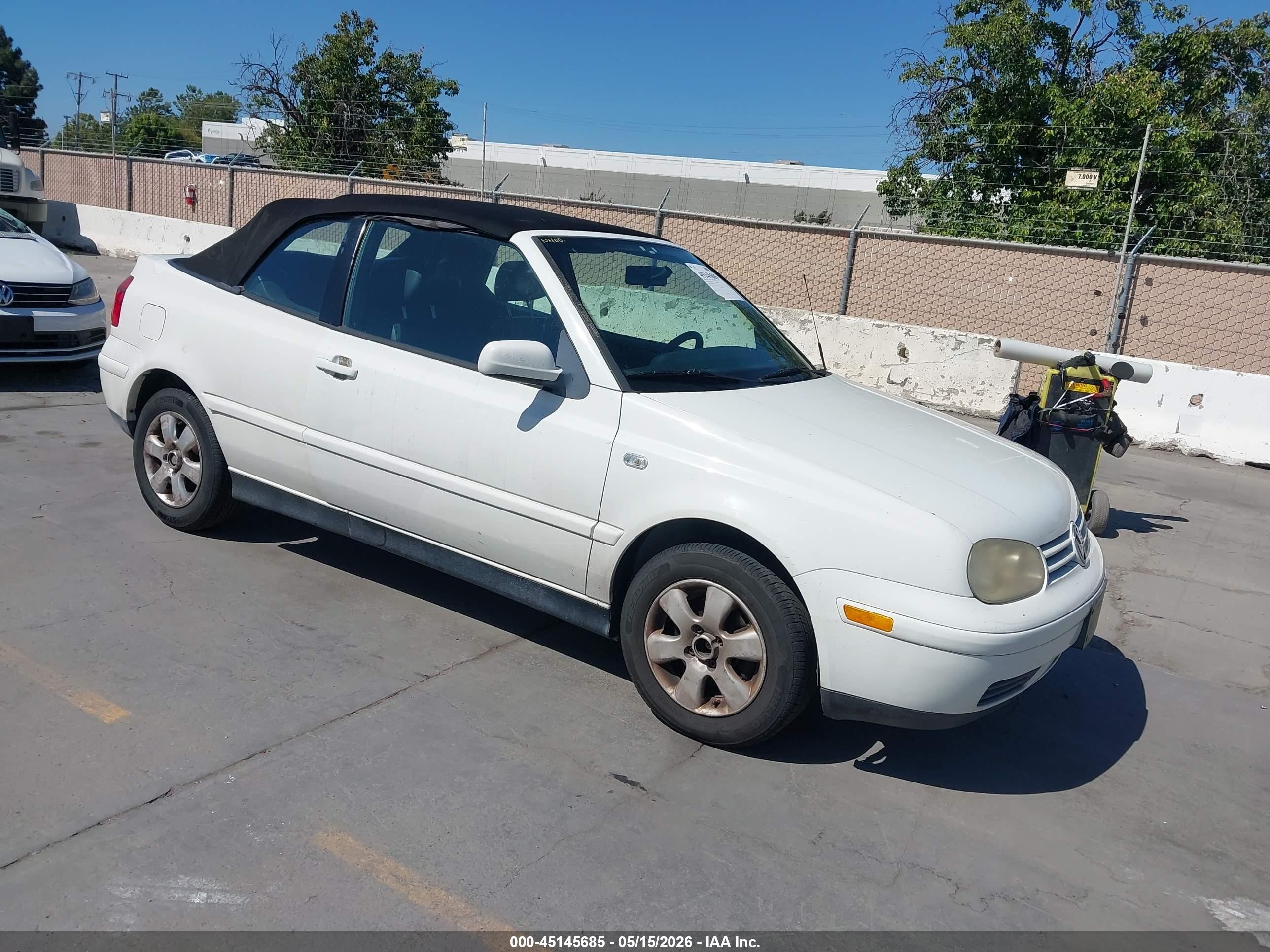 2002 Volkswagen Cabriolet GLX, VIN 3VWDC21V32M801310 — Normal wear