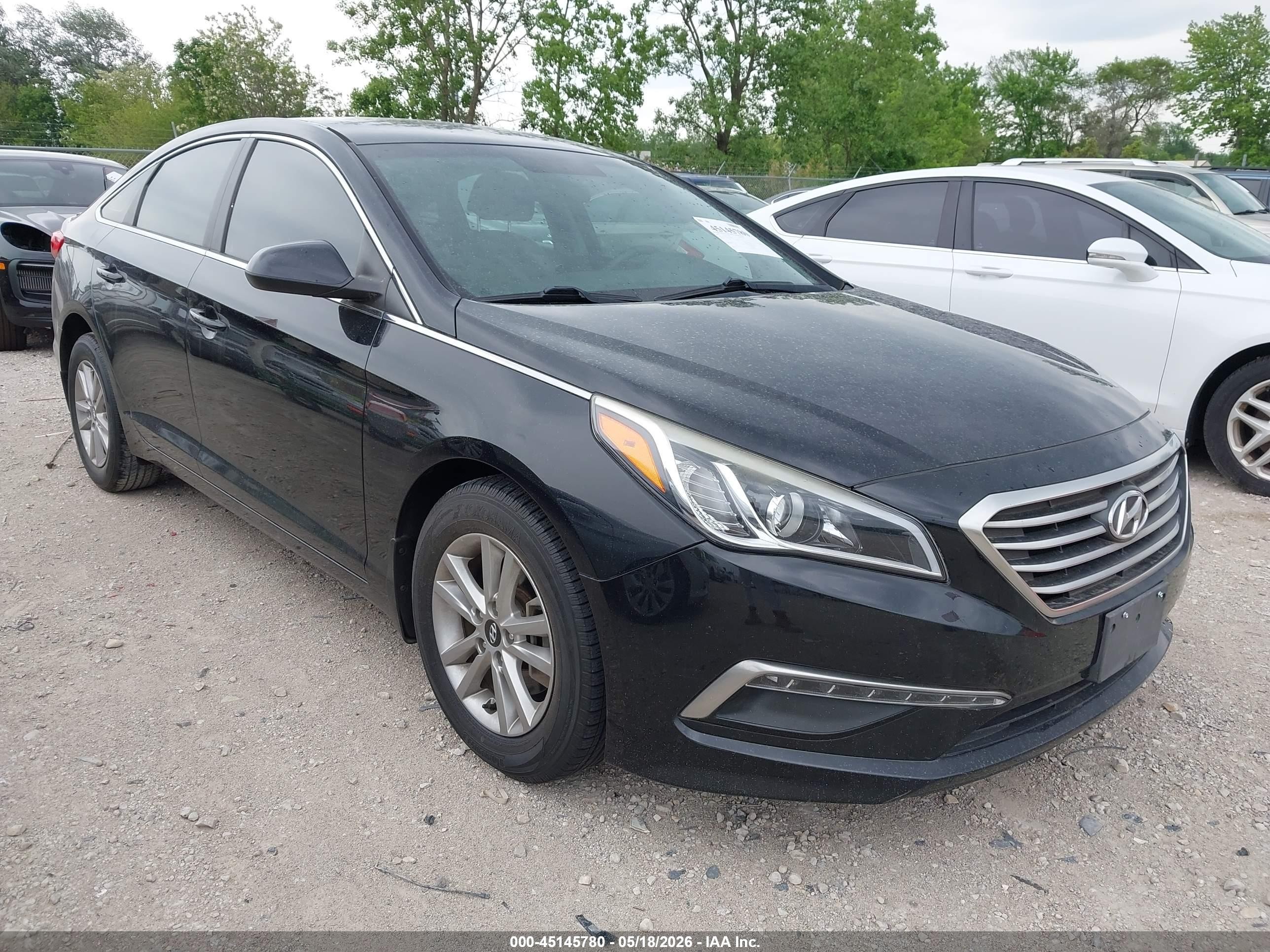 2015 Hyundai Sonata SE, VIN 5NPE24AF5FH145461 — Side
