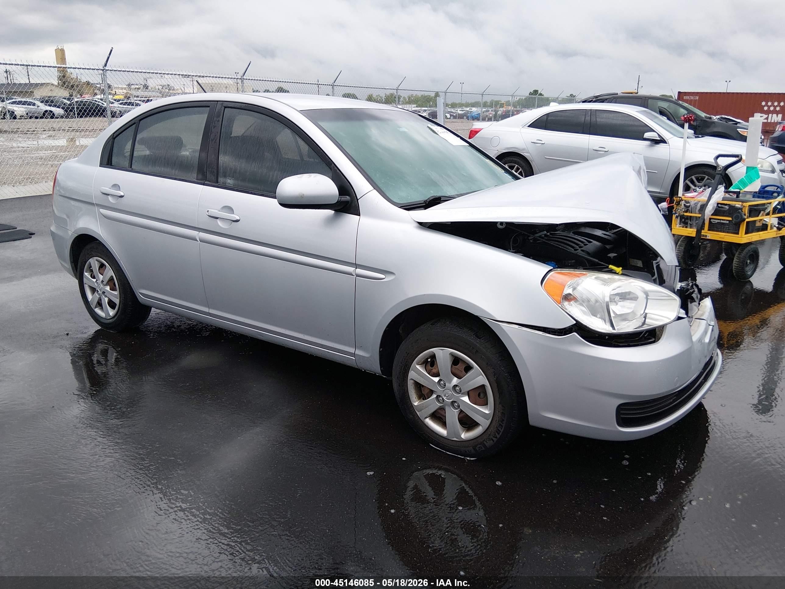 2011 Hyundai Accent GLS, VIN KMHCN4AC5BU607422 — Перед