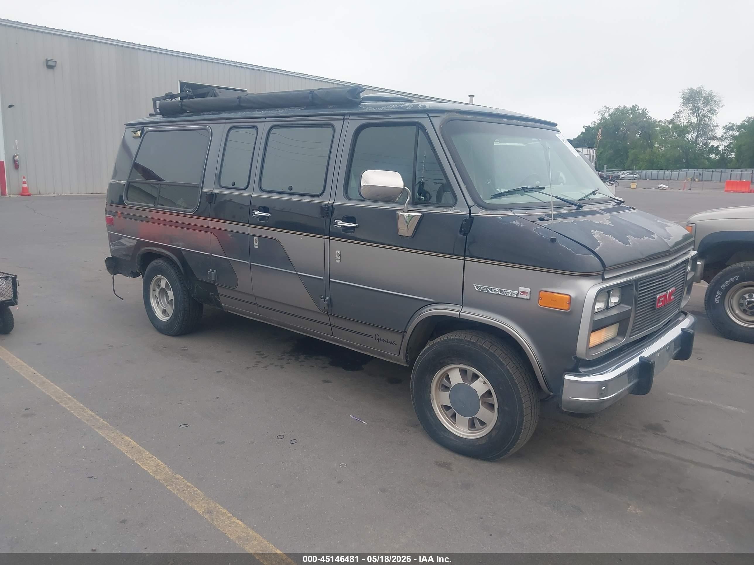1995 GMC Vandura, VIN 1GDEG25K9SF502816 — Normal wear