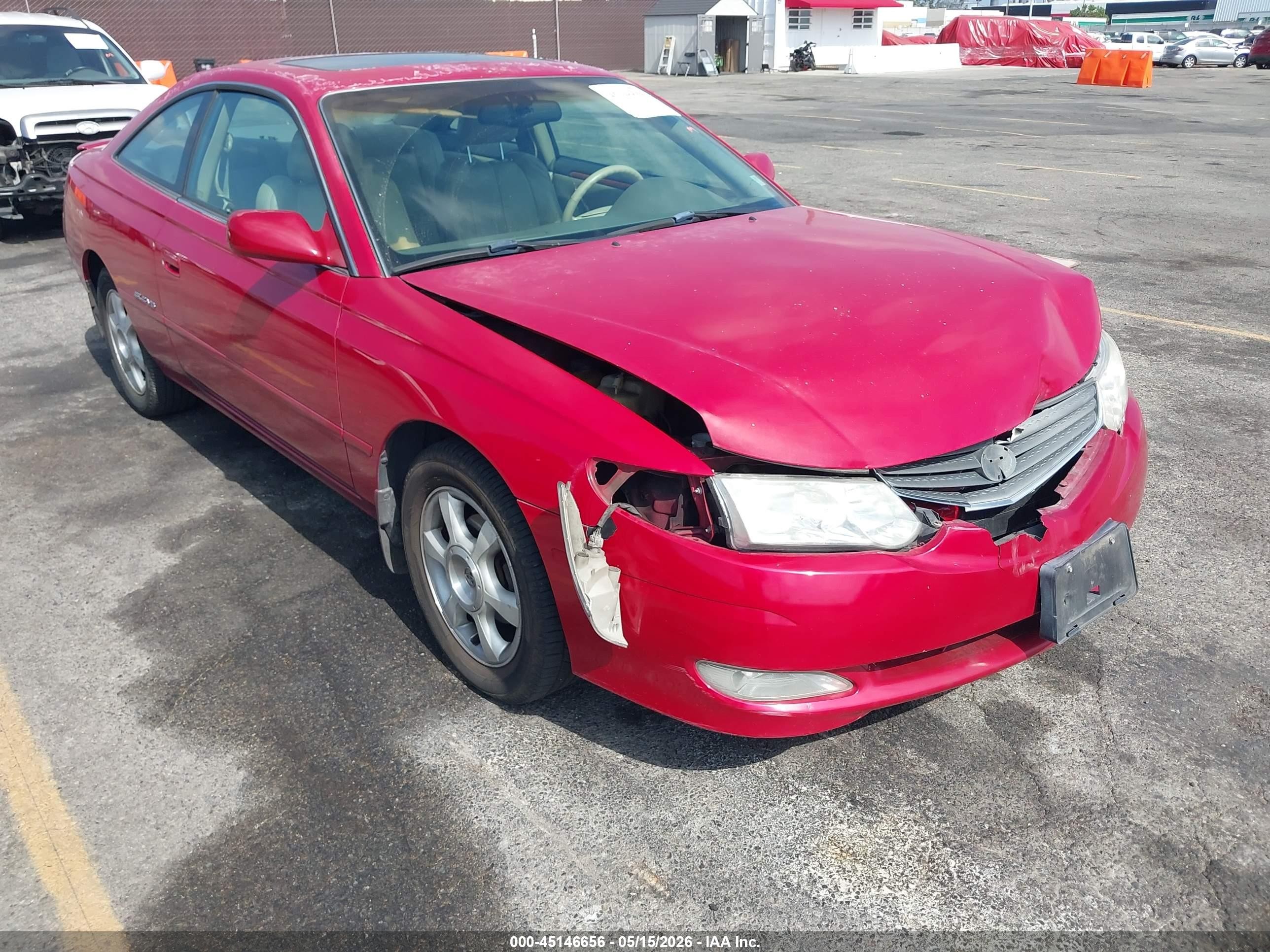2003 Toyota Solara SE, VIN 2T1CF28P63C607636 — Front end