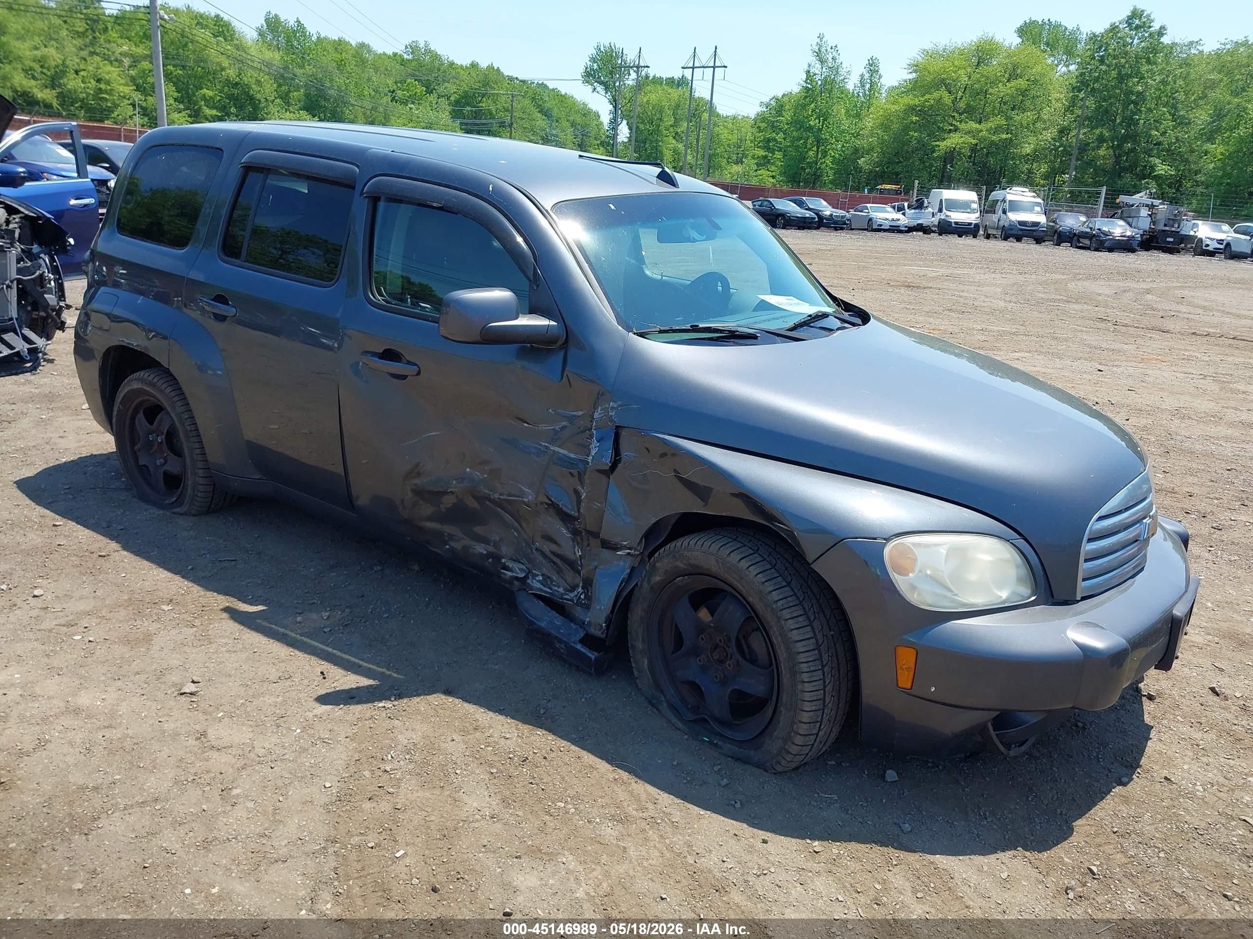 2011 Chevrolet HHR 1LT, VIN 3GNBABFW2BS552728 — Side